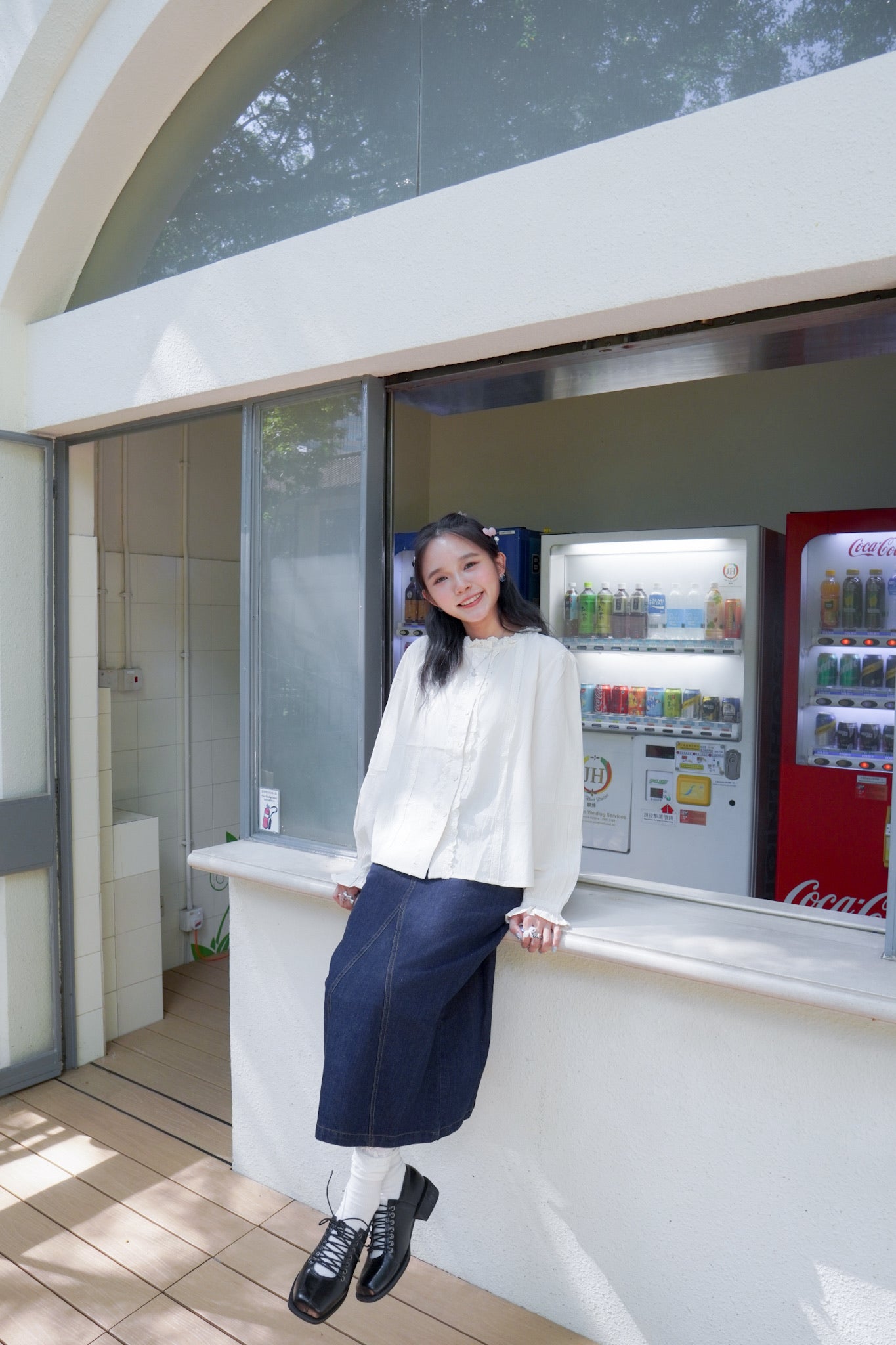 <現貨> 自家製 奶杏娃娃領蕾絲長袖裇衫