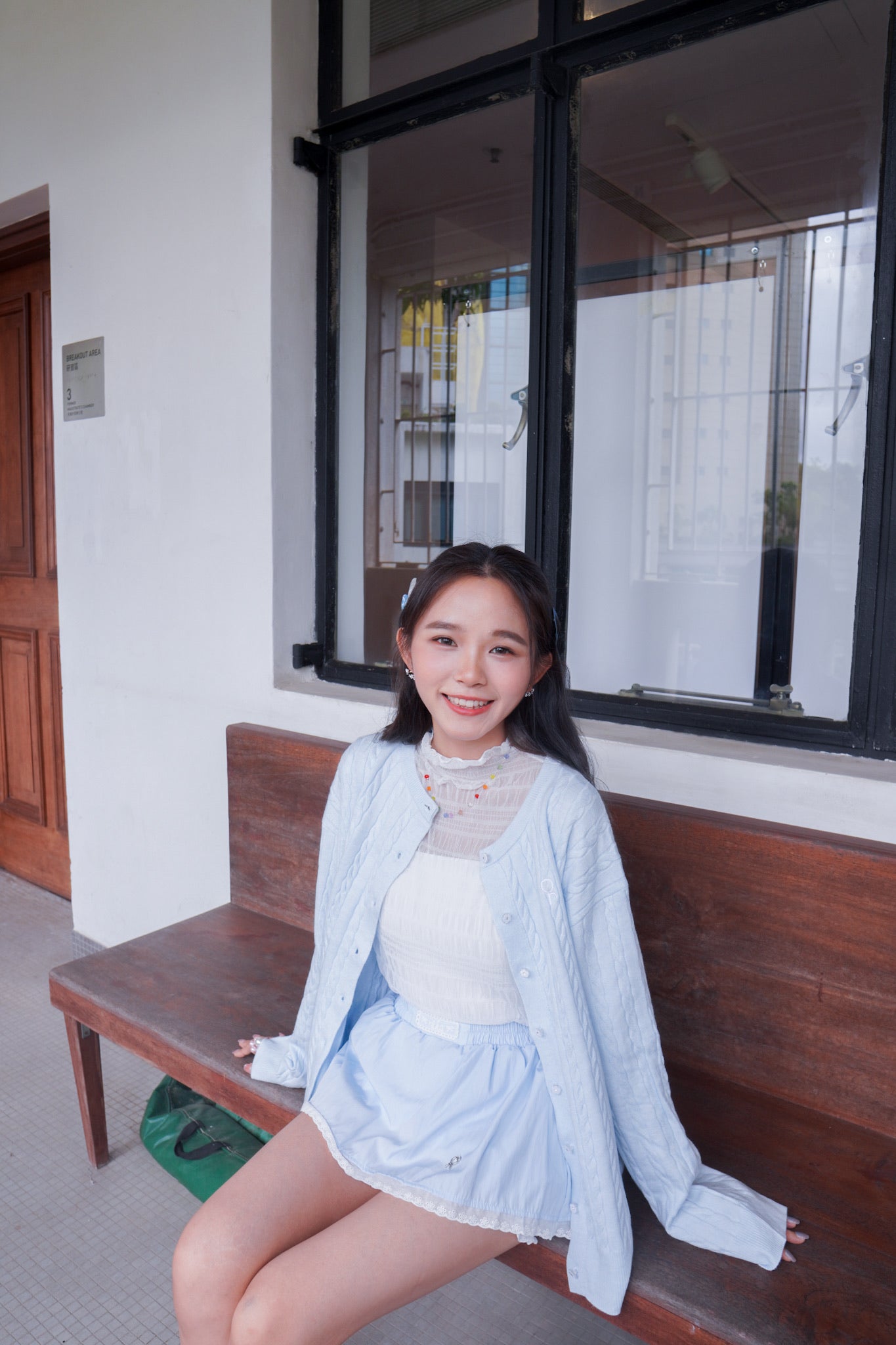 <現貨> 超可愛糖果色～棉花中長款花朵扣麻花開胸外套｜天藍