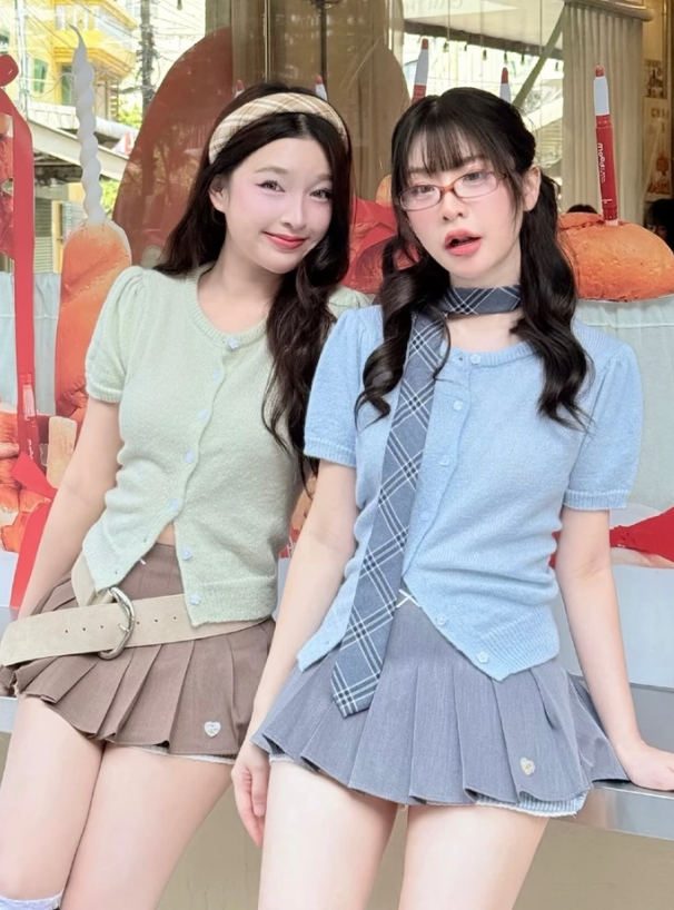 <預訂> 泰國小眾品牌🇹🇭 不撞款! 格紋疊層百褶短裙 | 三色入