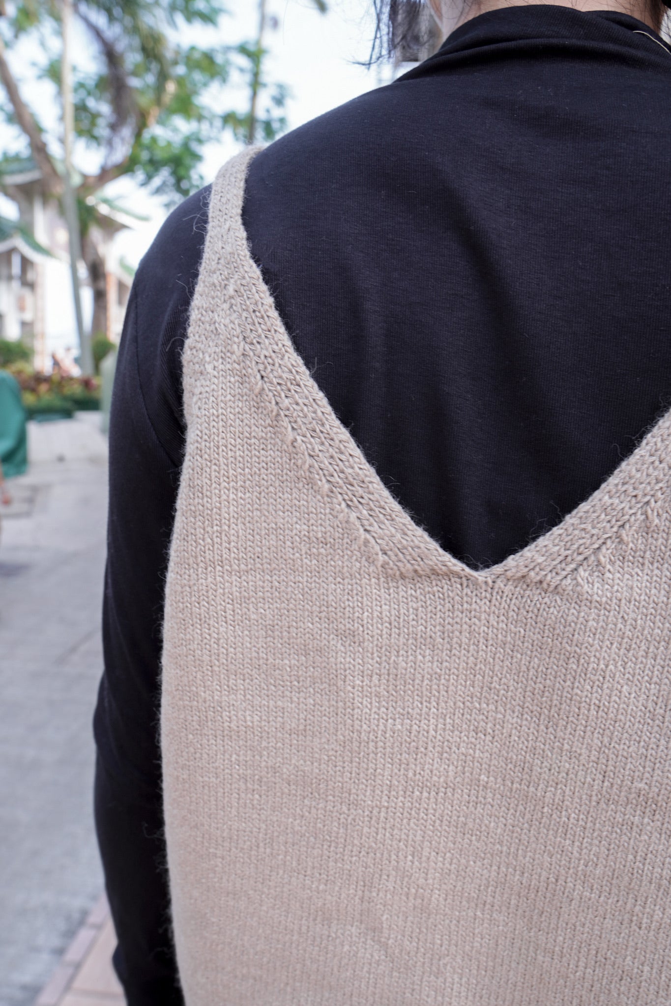 <現貨> 簡約針織v領鈕扣馬甲背心｜兩色入