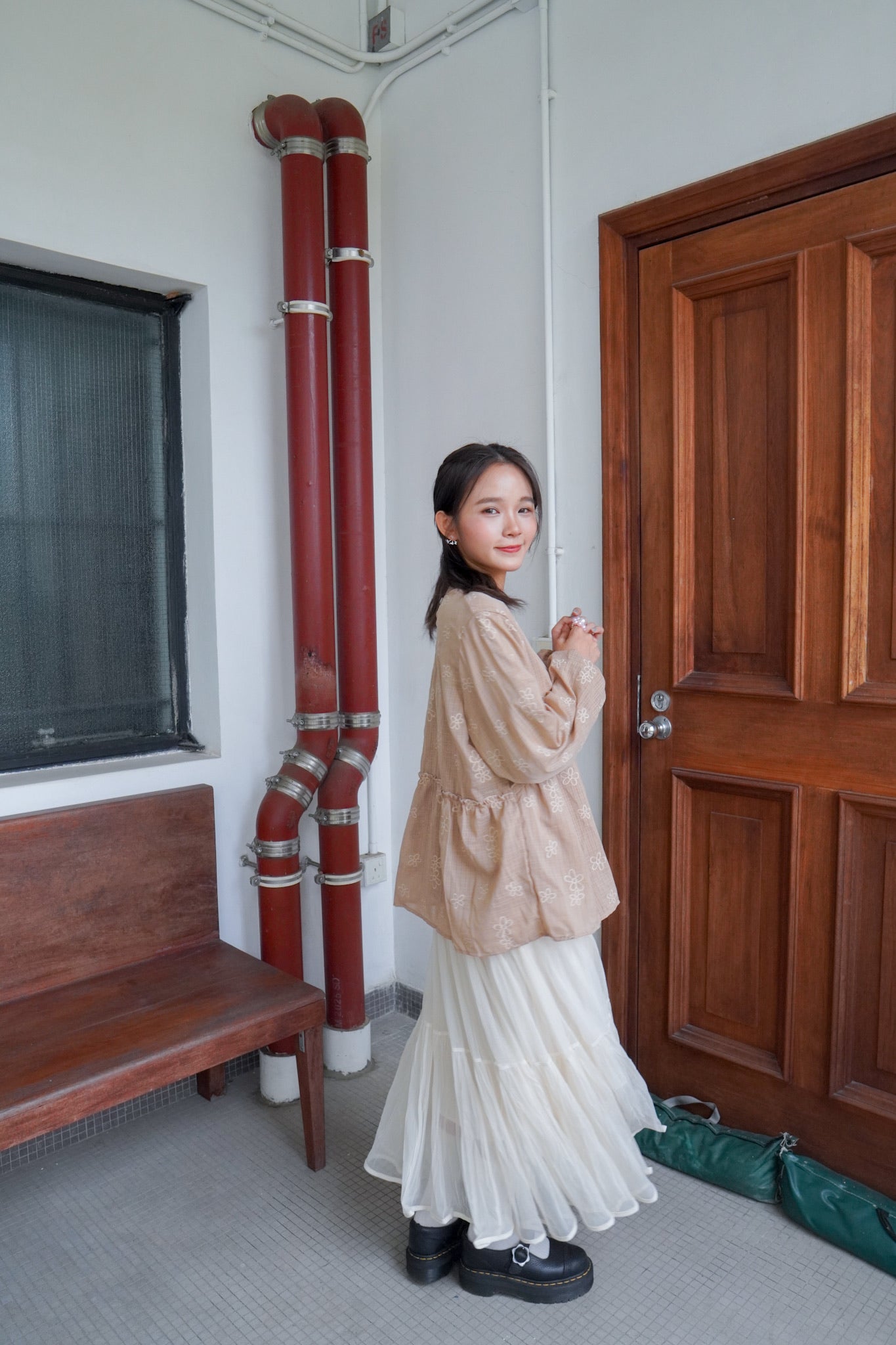 <現貨> 獨家款 泰國人手製作! 格紋小花卉泡泡袖上衣｜兩色入