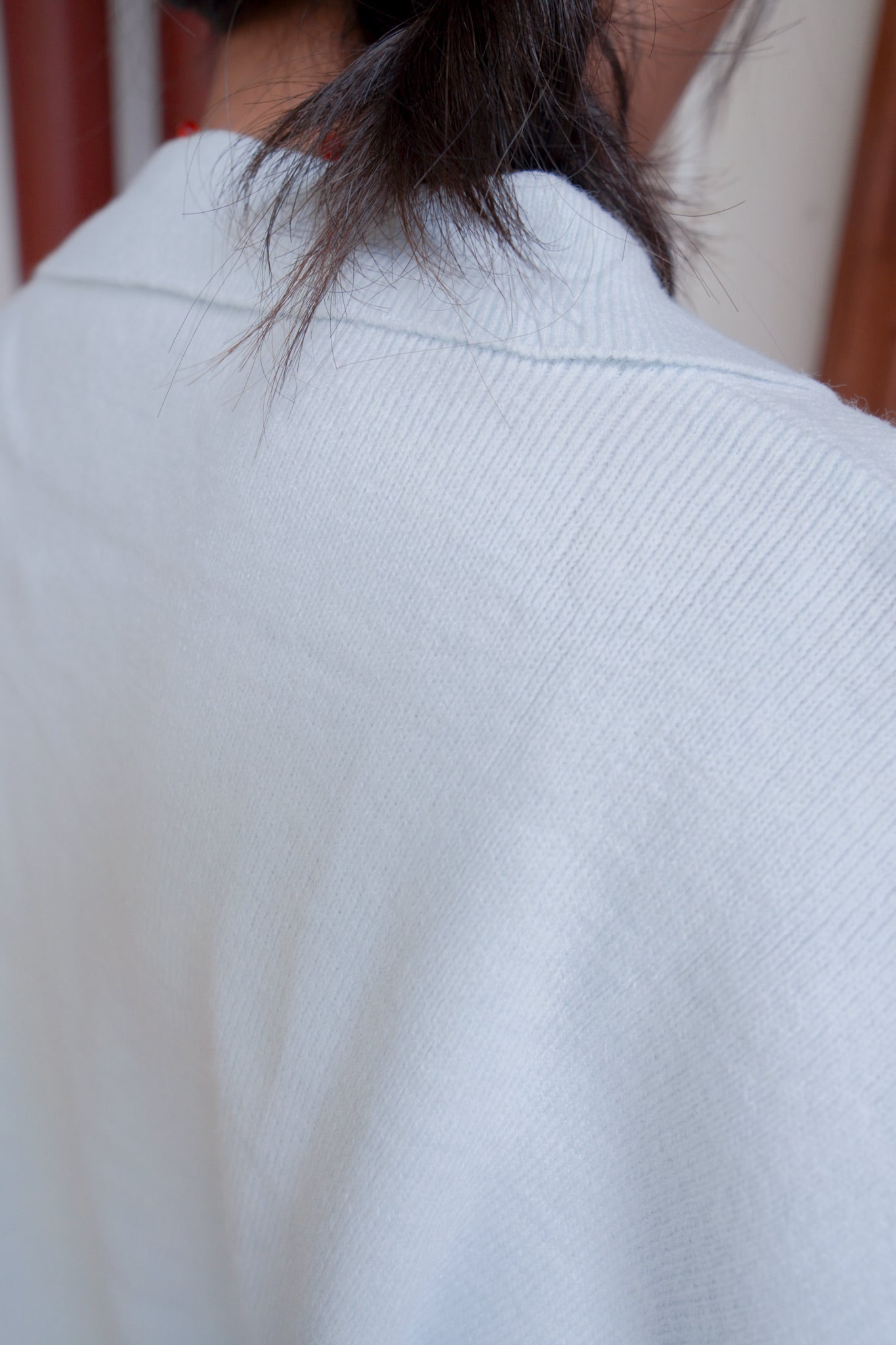 <預訂> 超可愛～馬卡龍愛心刺繡拉鍊口袋針織上衣｜天藍