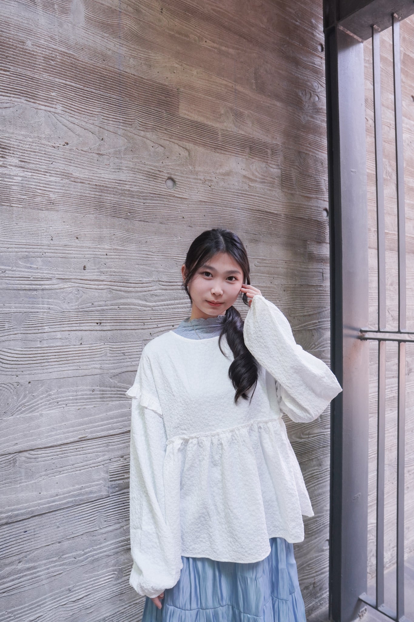 <現貨> 提花荷葉邊傘形圓領長袖上衣