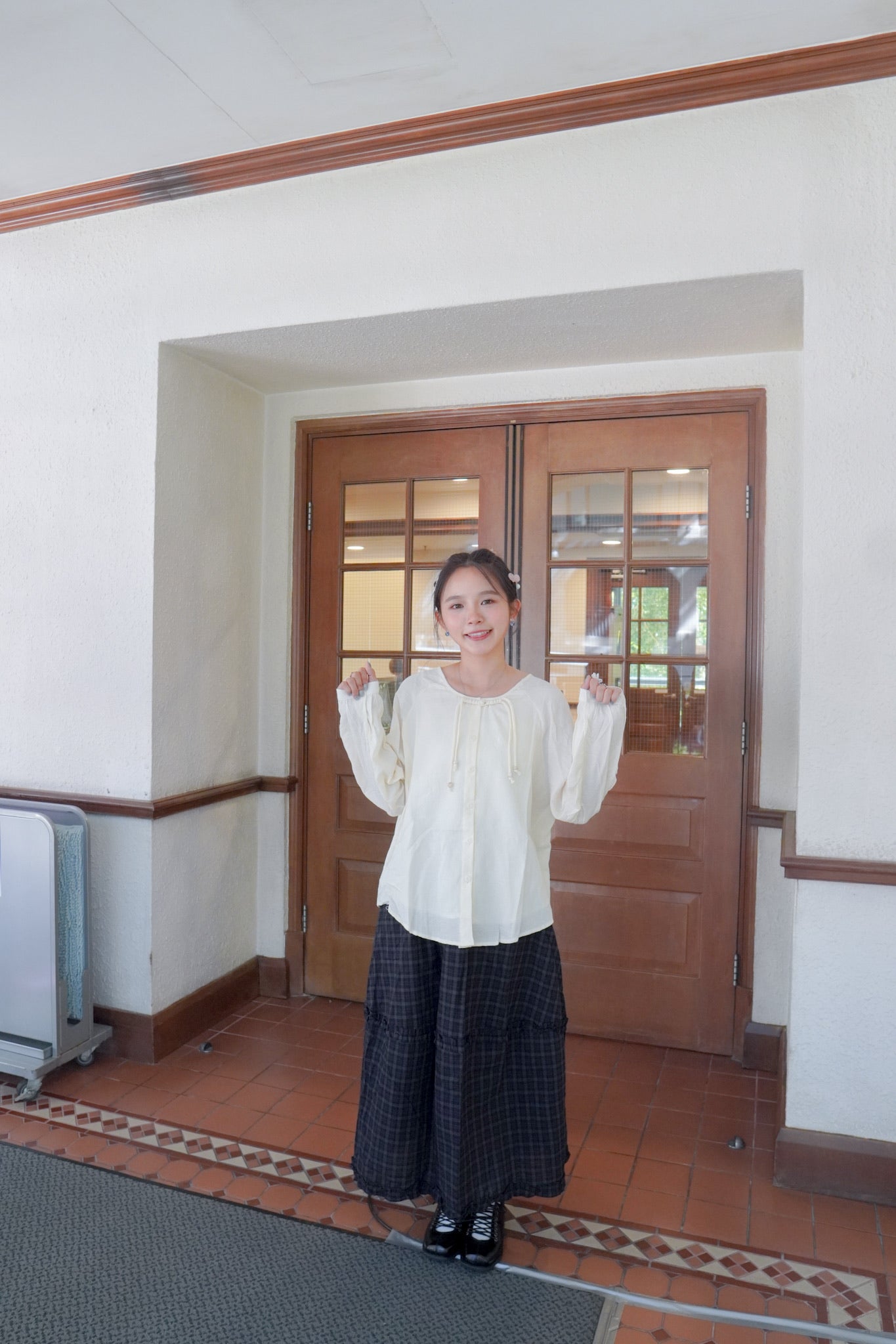 <預訂> 自家製 肌理紋鈕扣長袖裇衫