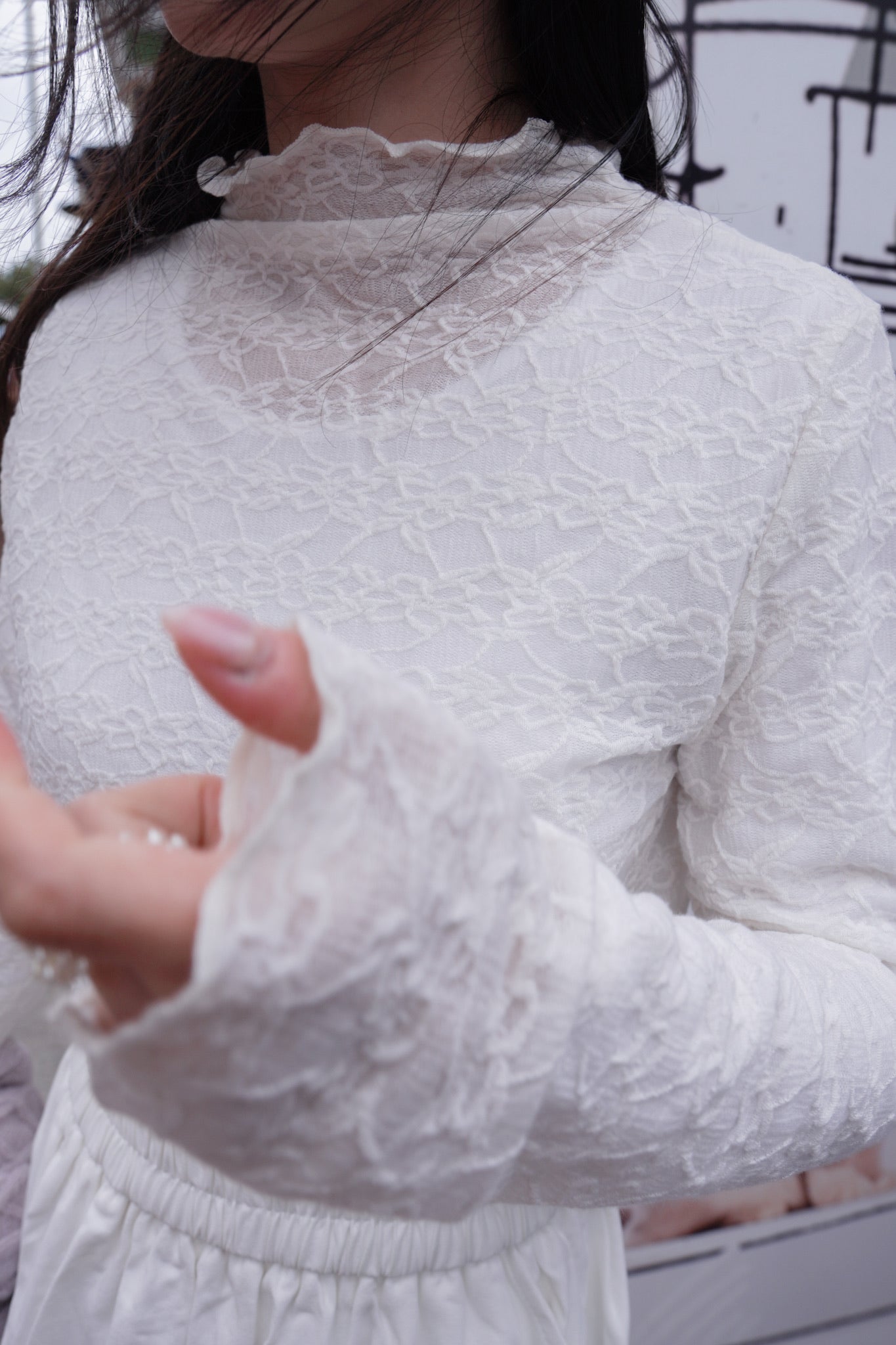 <預訂> 自家製 褶皺透明Ruffle邊立體花花高領內搭打底上衣｜兩色入