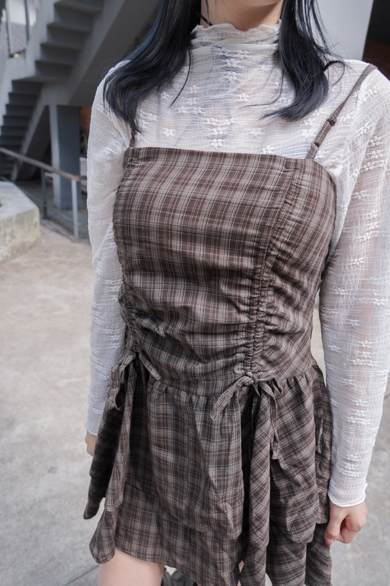 <預訂> 自家製 褶皺透明Ruffle邊立體花花高領內搭打底上衣｜兩色入