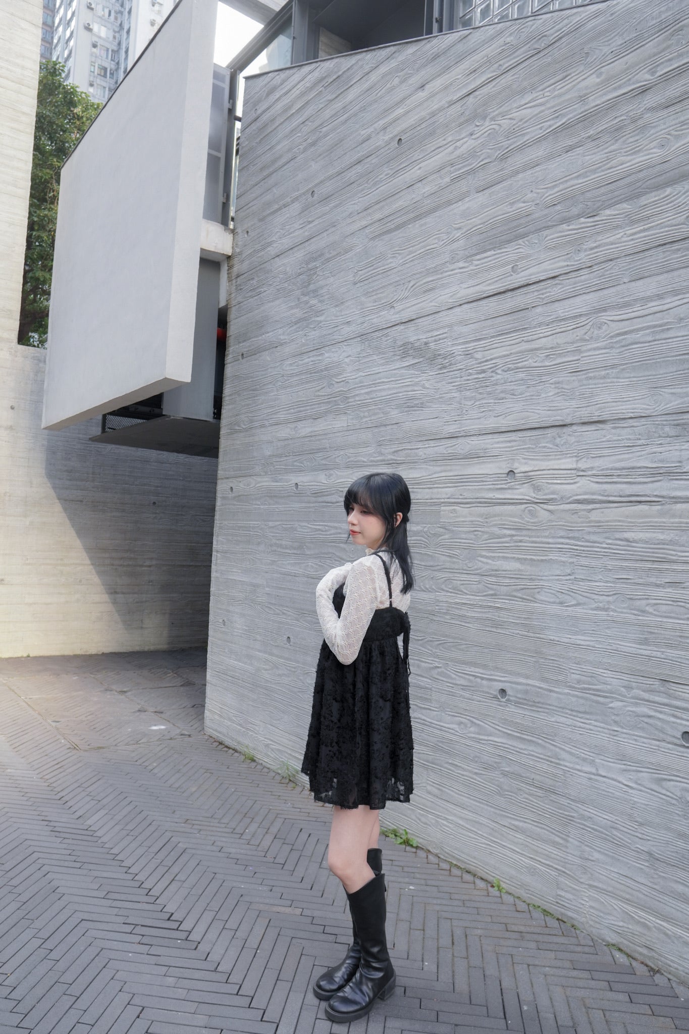 <現貨> 蕾絲提花透透高領長袖打底上衣｜兩色入