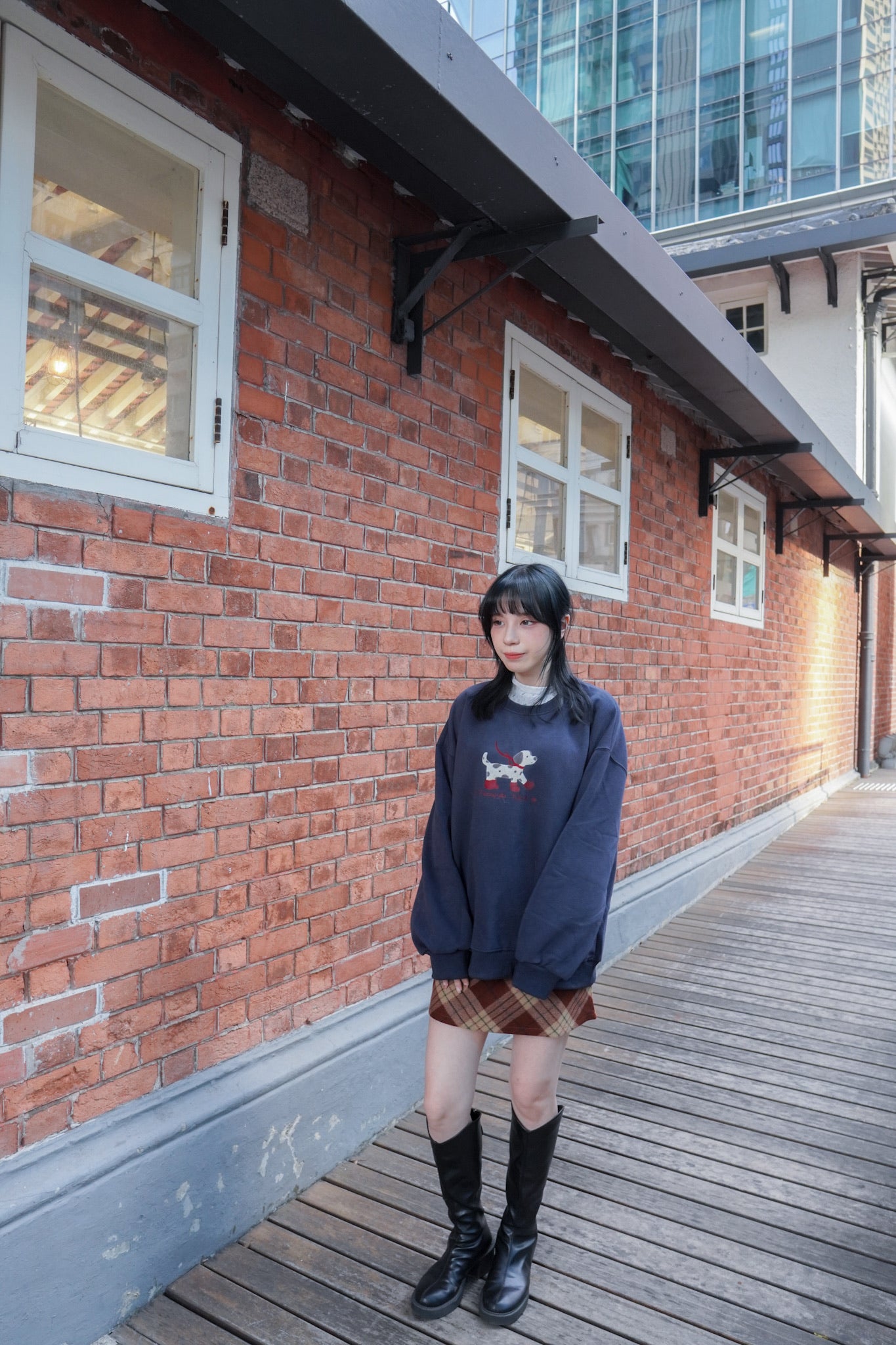 <現貨> 肌理感ruffle邊碎花打底長袖上衣