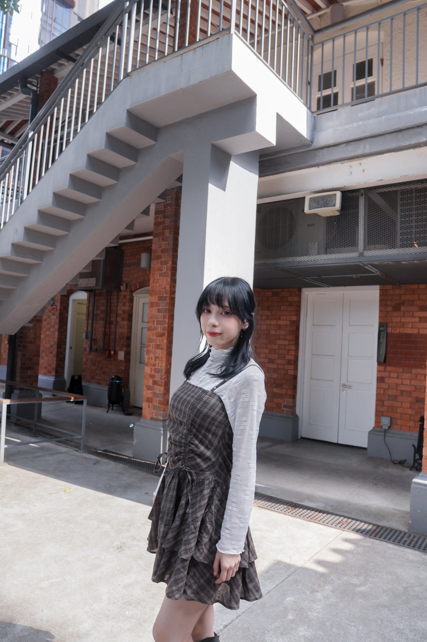 <預訂> 自家製 褶皺透明Ruffle邊立體花花高領內搭打底上衣｜兩色入