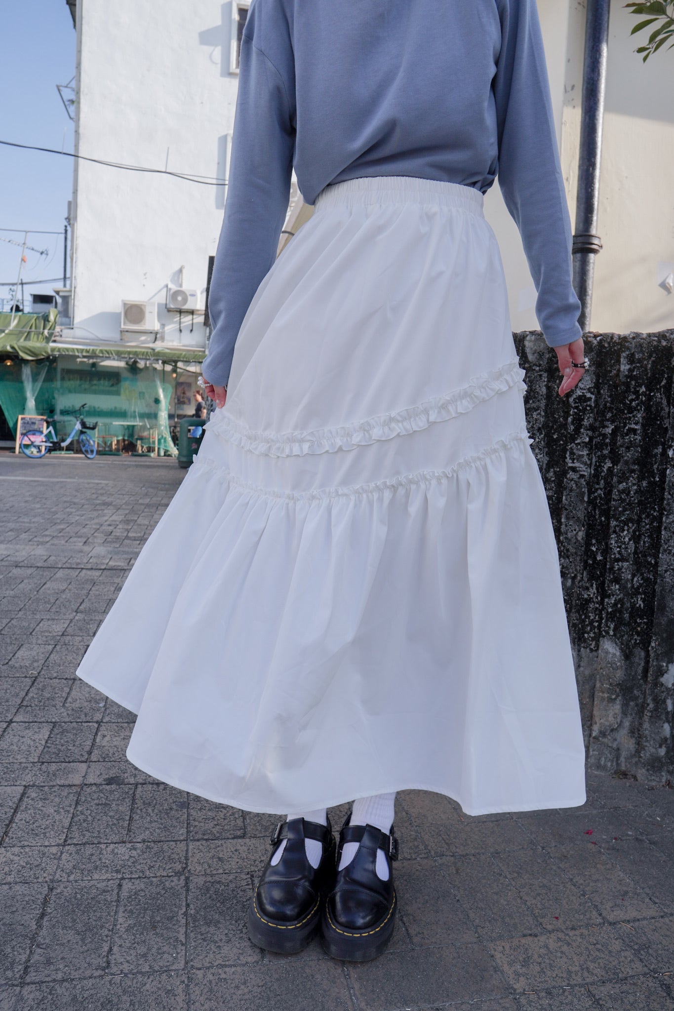 <現貨> ruffle邊小奶白拼接半身長裙