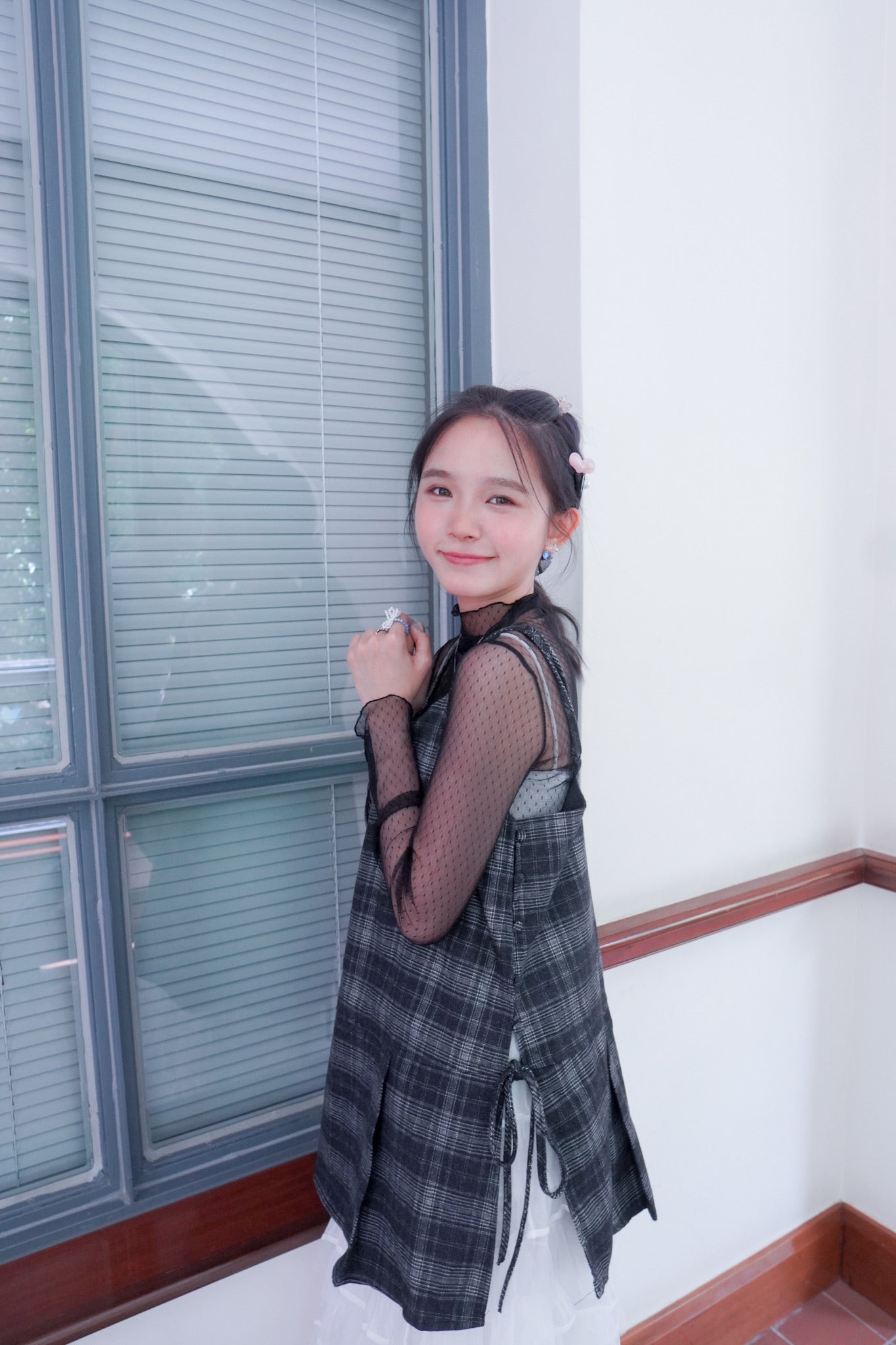 <現貨> 四季也OK！圓點薄紗蕾絲長袖打底內搭｜四色入