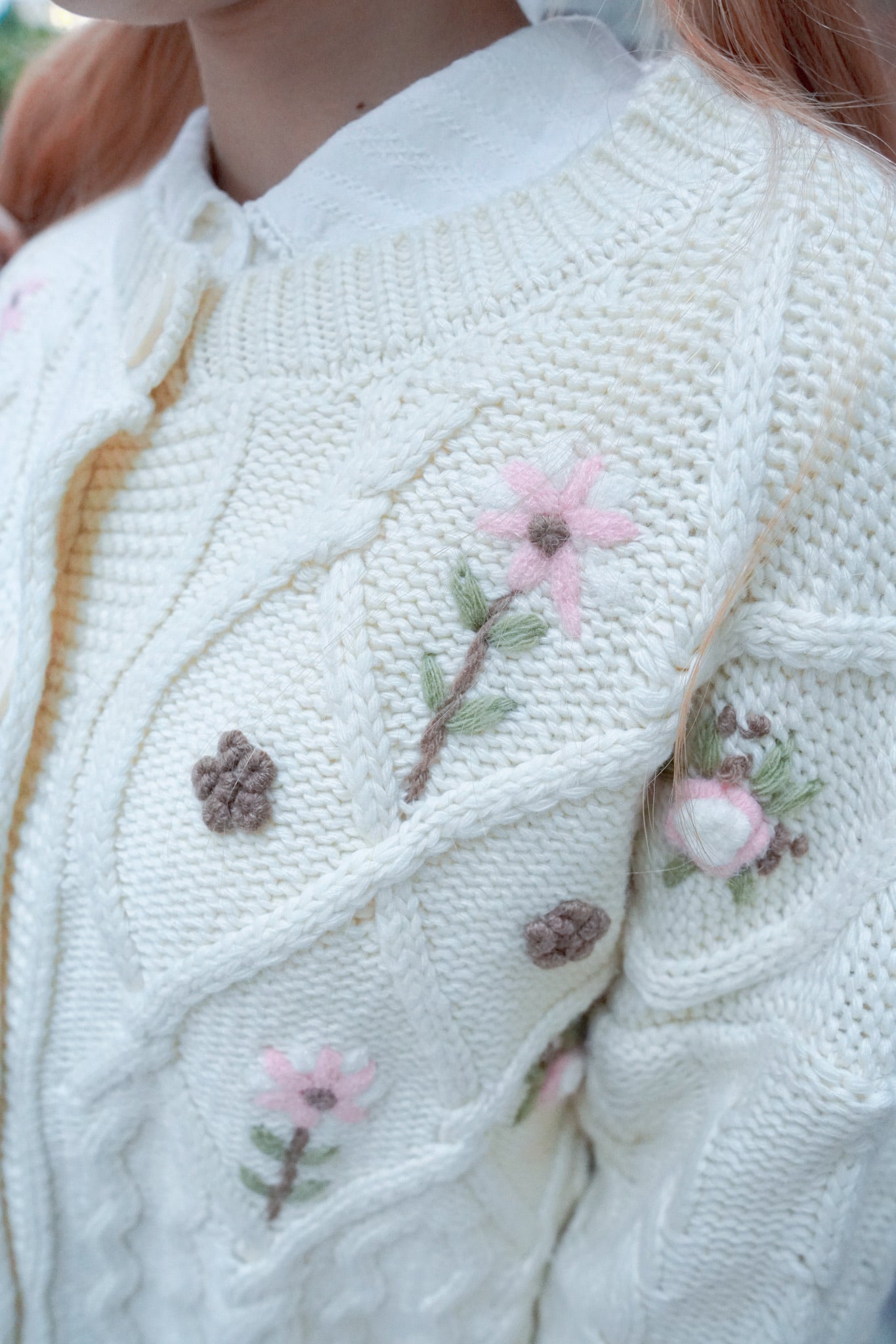 <現貨> 自家製 超厚實♡ 粗麻花針織人手繡花開胸外套