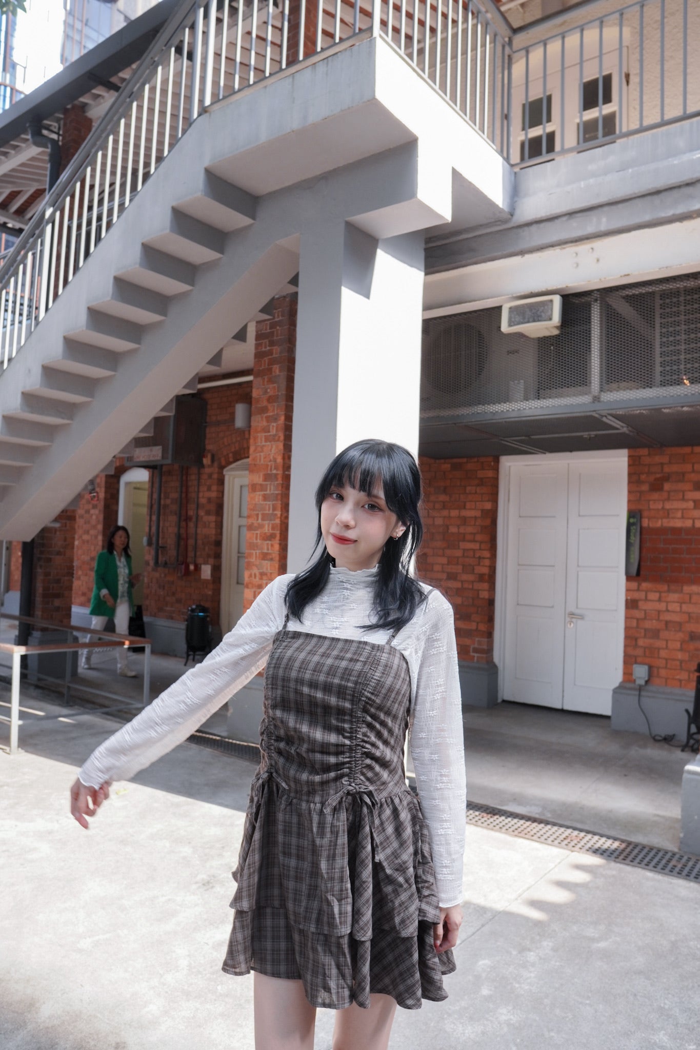 <預訂> 自家製 褶皺透明Ruffle邊立體花花高領內搭打底上衣｜兩色入