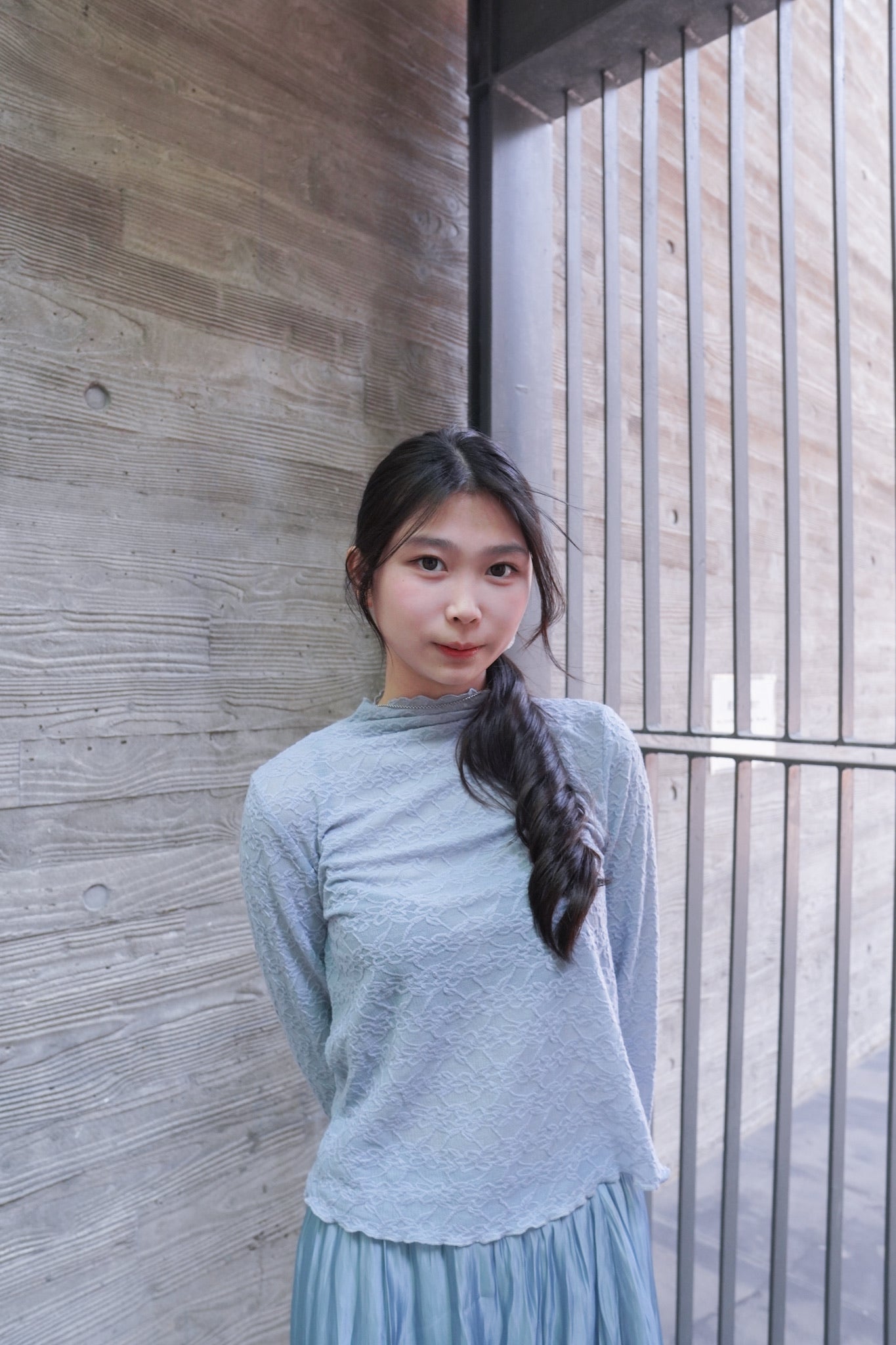 <現貨> 小眾提花ruffle邊高領打底上衣｜兩色入