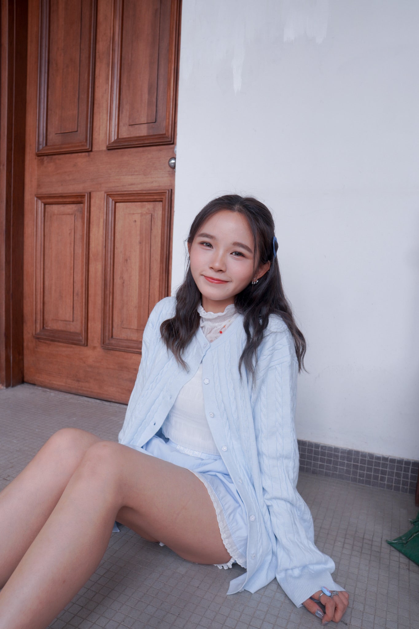 <現貨> 超可愛糖果色～棉花中長款花朵扣麻花開胸外套｜天藍