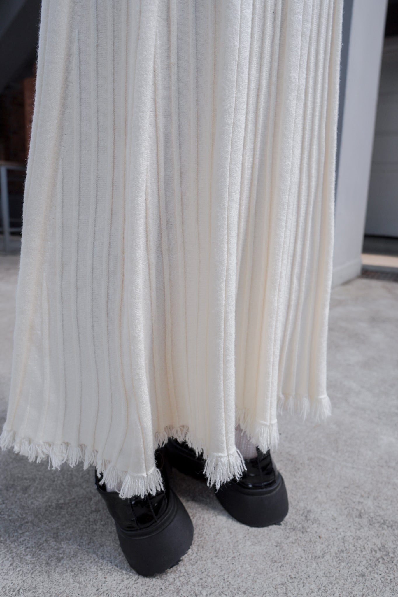 <預訂> 自家製 流蘇針織半身長裙｜兩色入