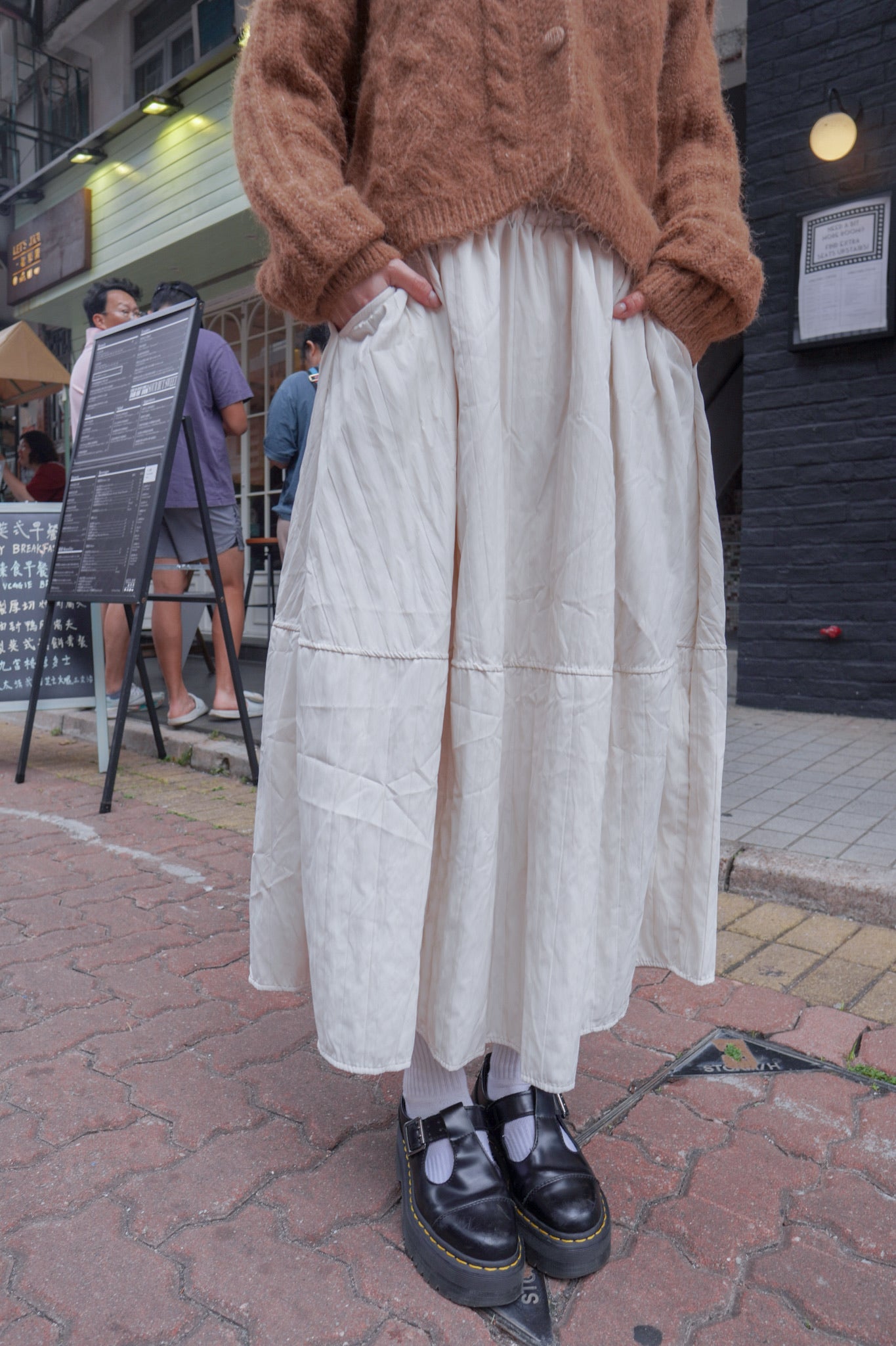 <現貨> 自家製 秋冬專屬! 肌理感口袋半身長裙｜兩色入