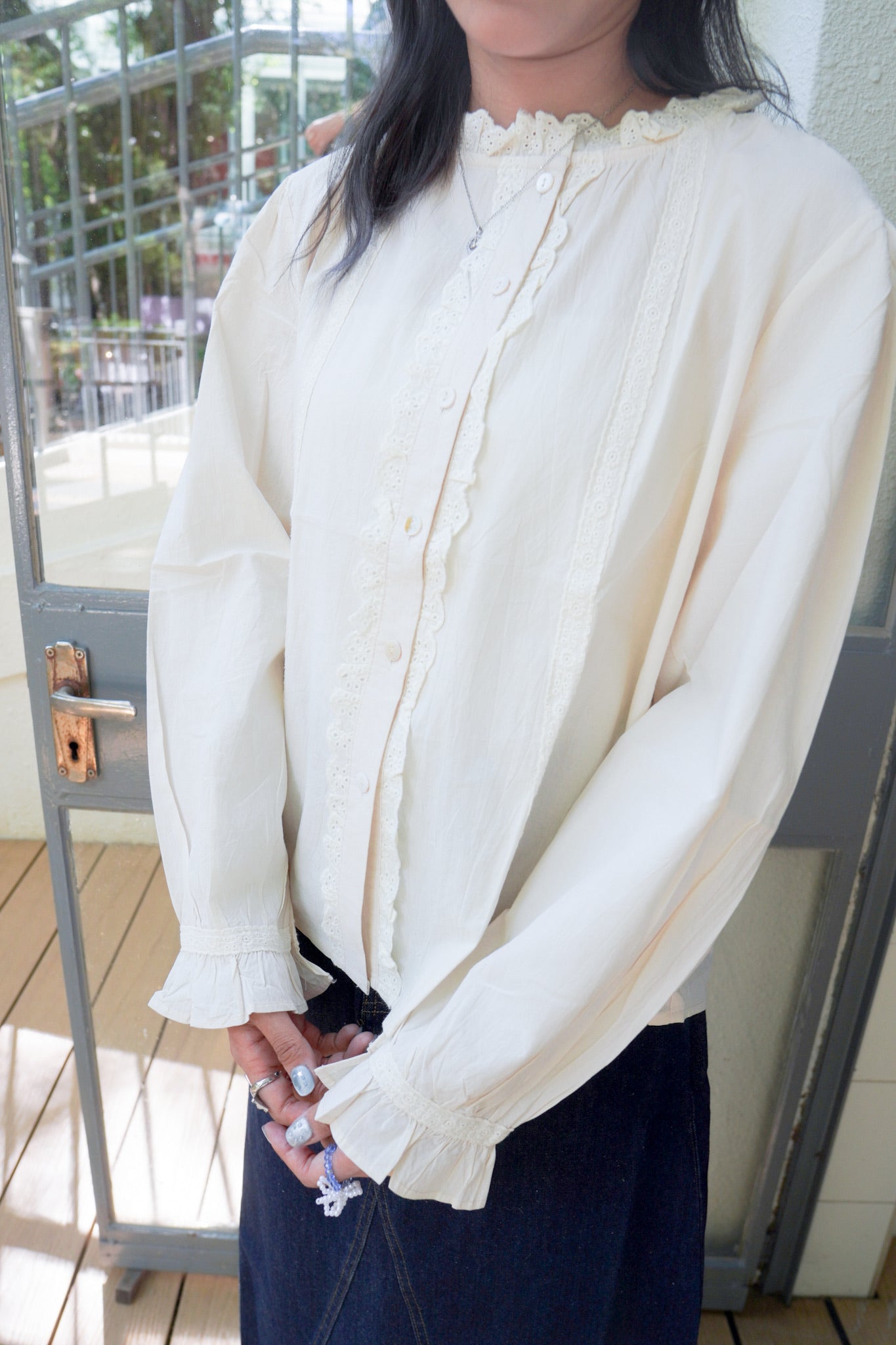 <現貨> 自家製 奶杏娃娃領蕾絲長袖裇衫