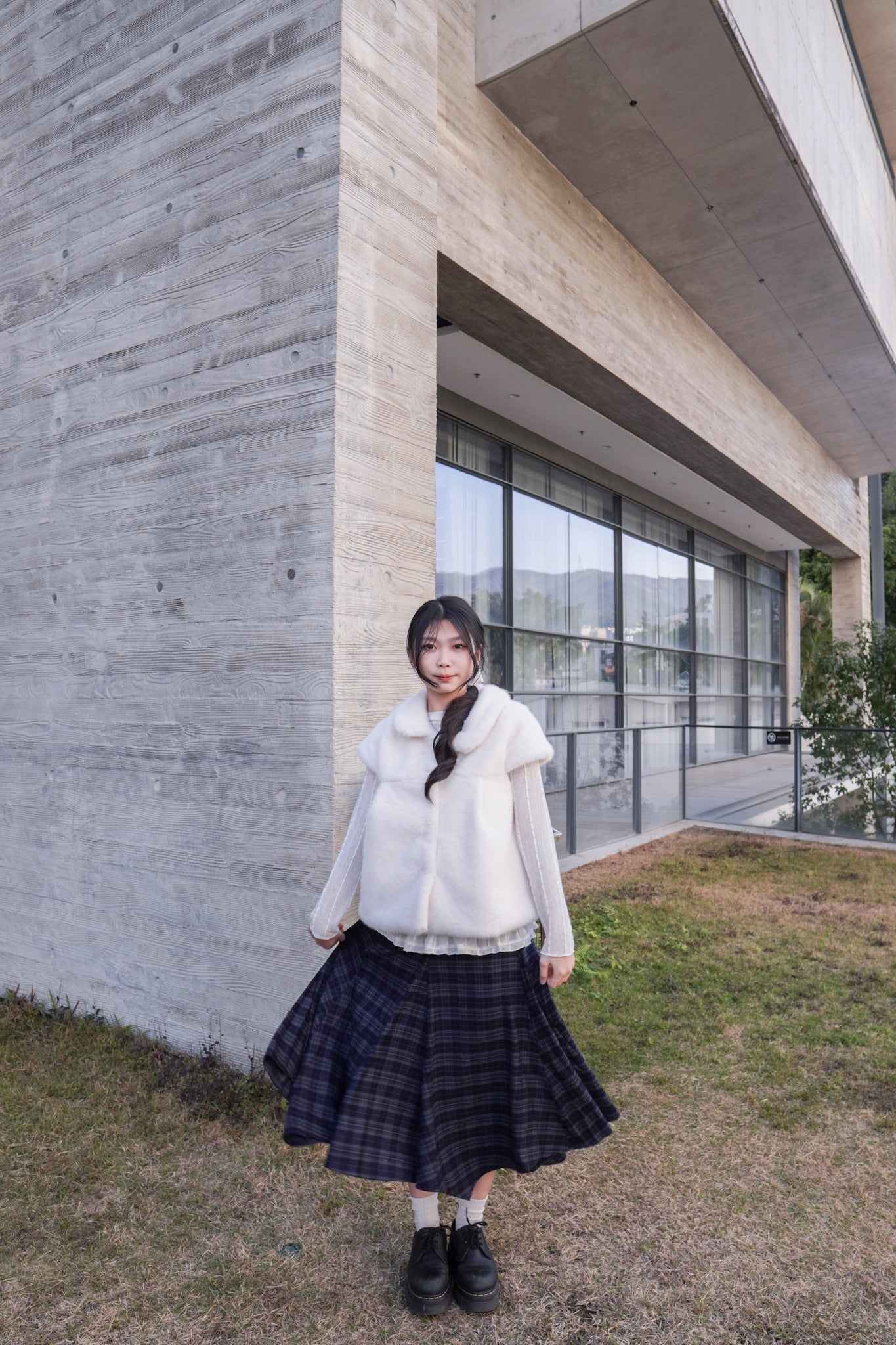 <現貨> 暗花傘型圓領條紋打底上衣