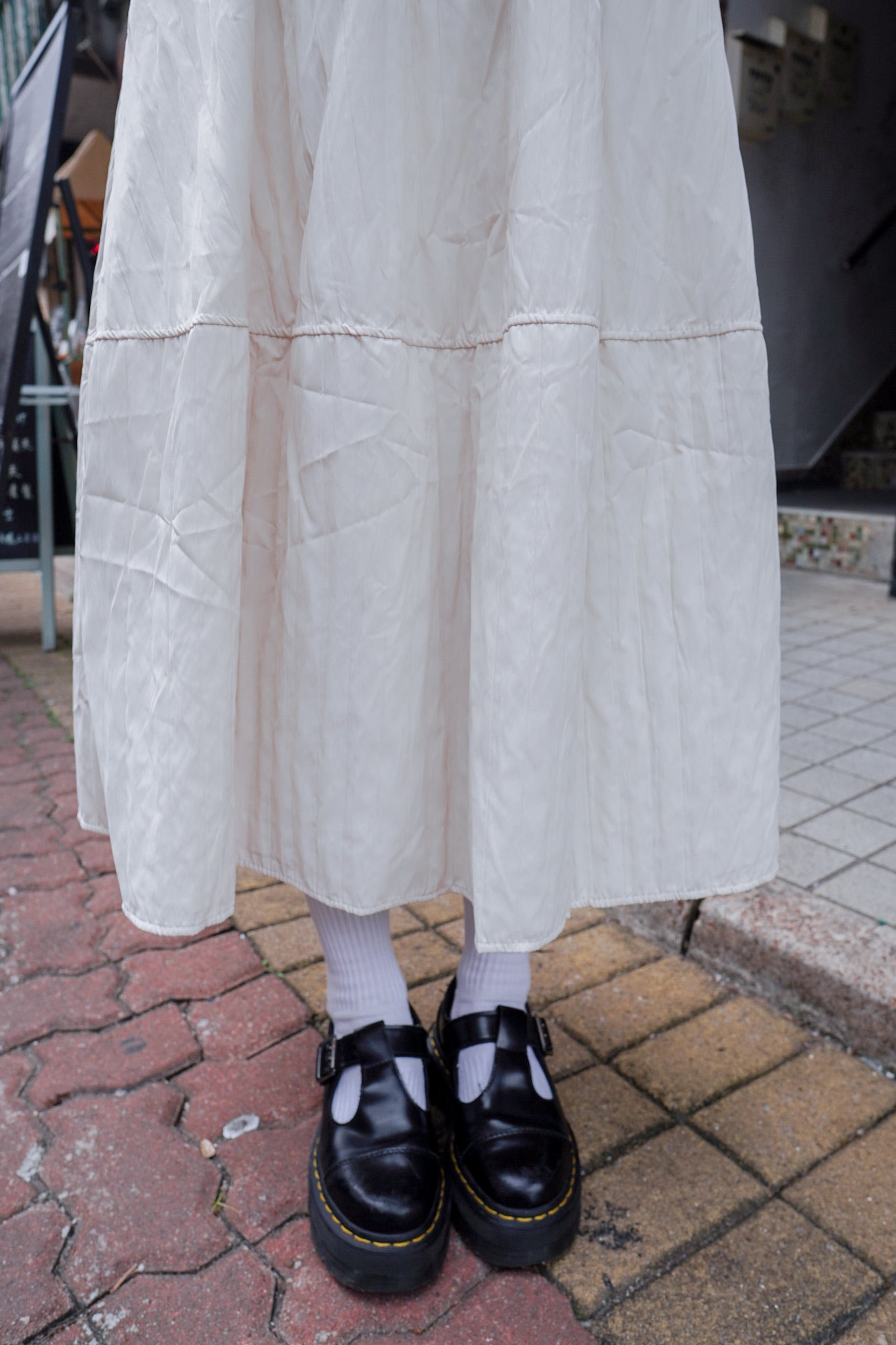 <現貨> 自家製 秋冬專屬! 肌理感口袋半身長裙｜兩色入