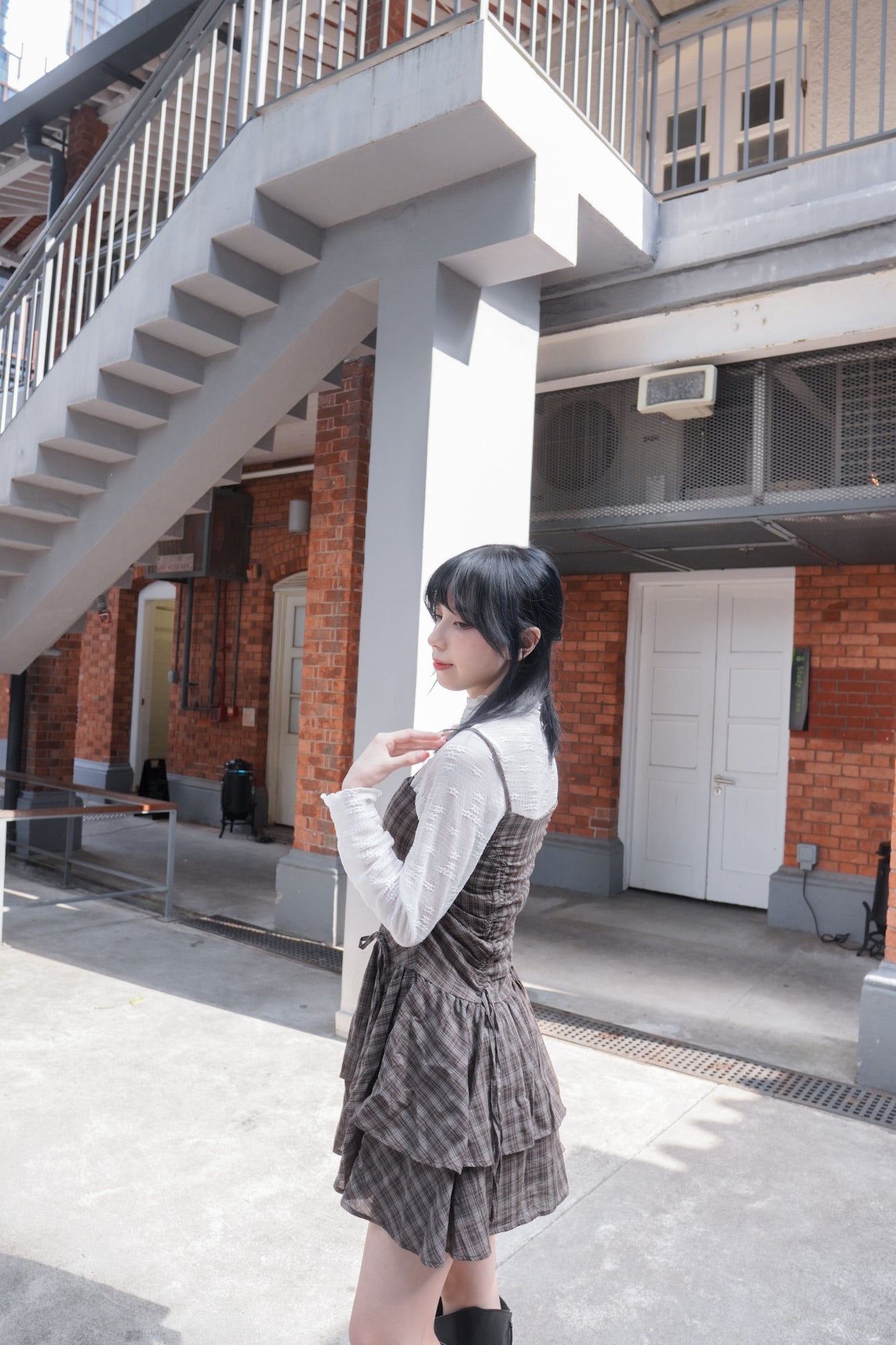 <預訂> 自家製 褶皺透明Ruffle邊立體花花高領內搭打底上衣｜兩色入