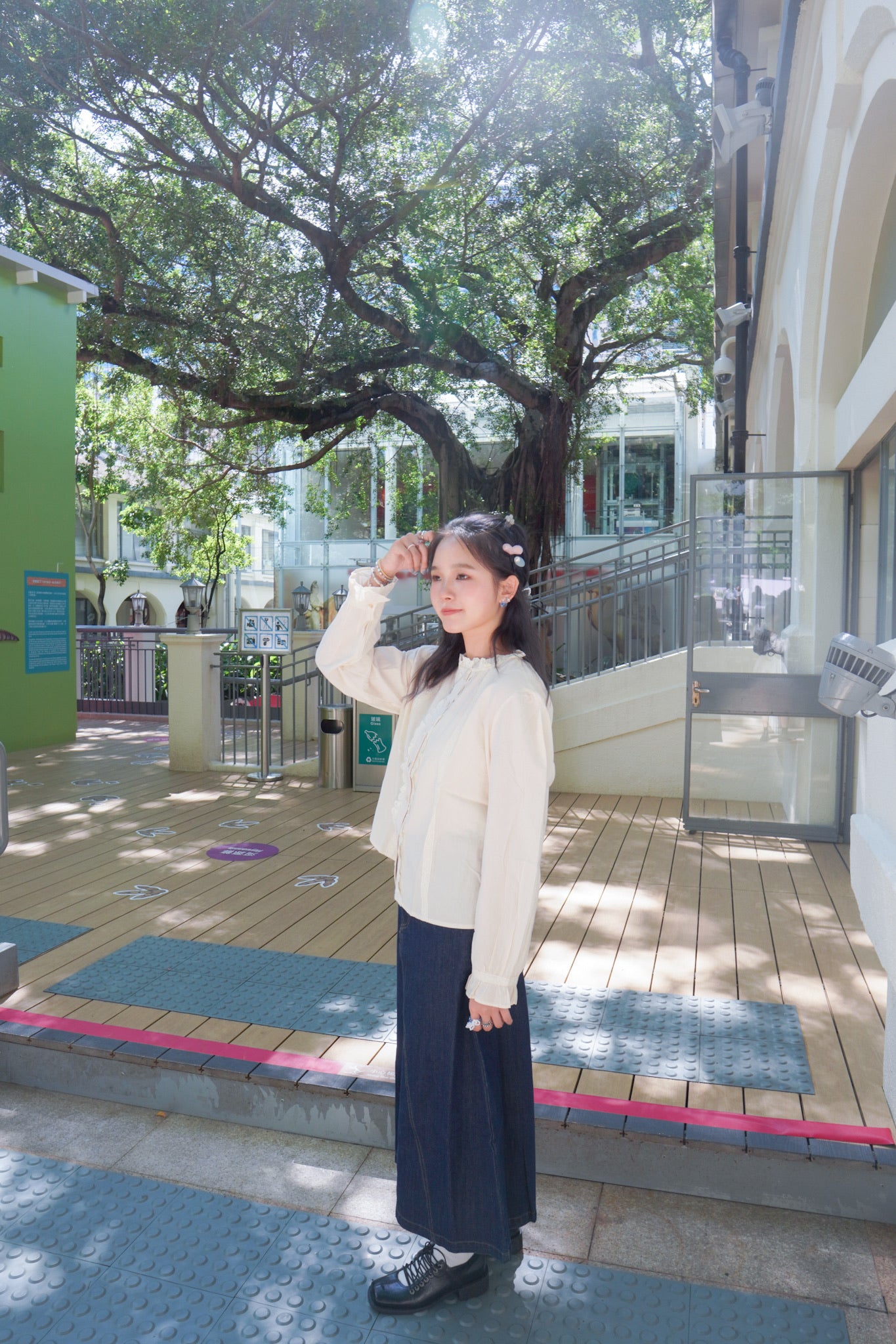 <現貨> 自家製 奶杏娃娃領蕾絲長袖裇衫