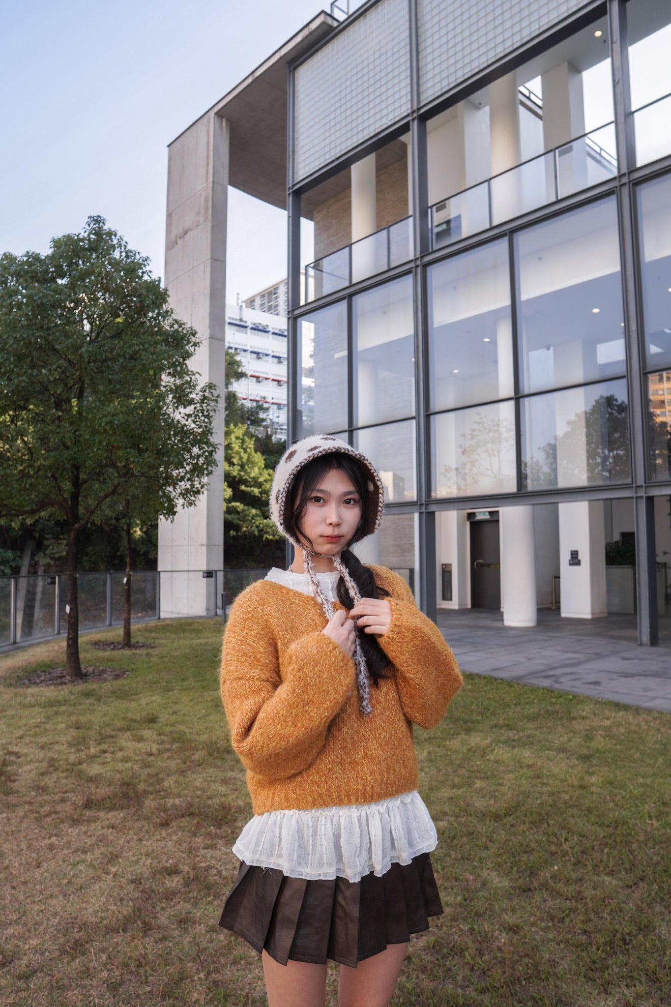 <現貨> 暗花傘型圓領條紋打底上衣