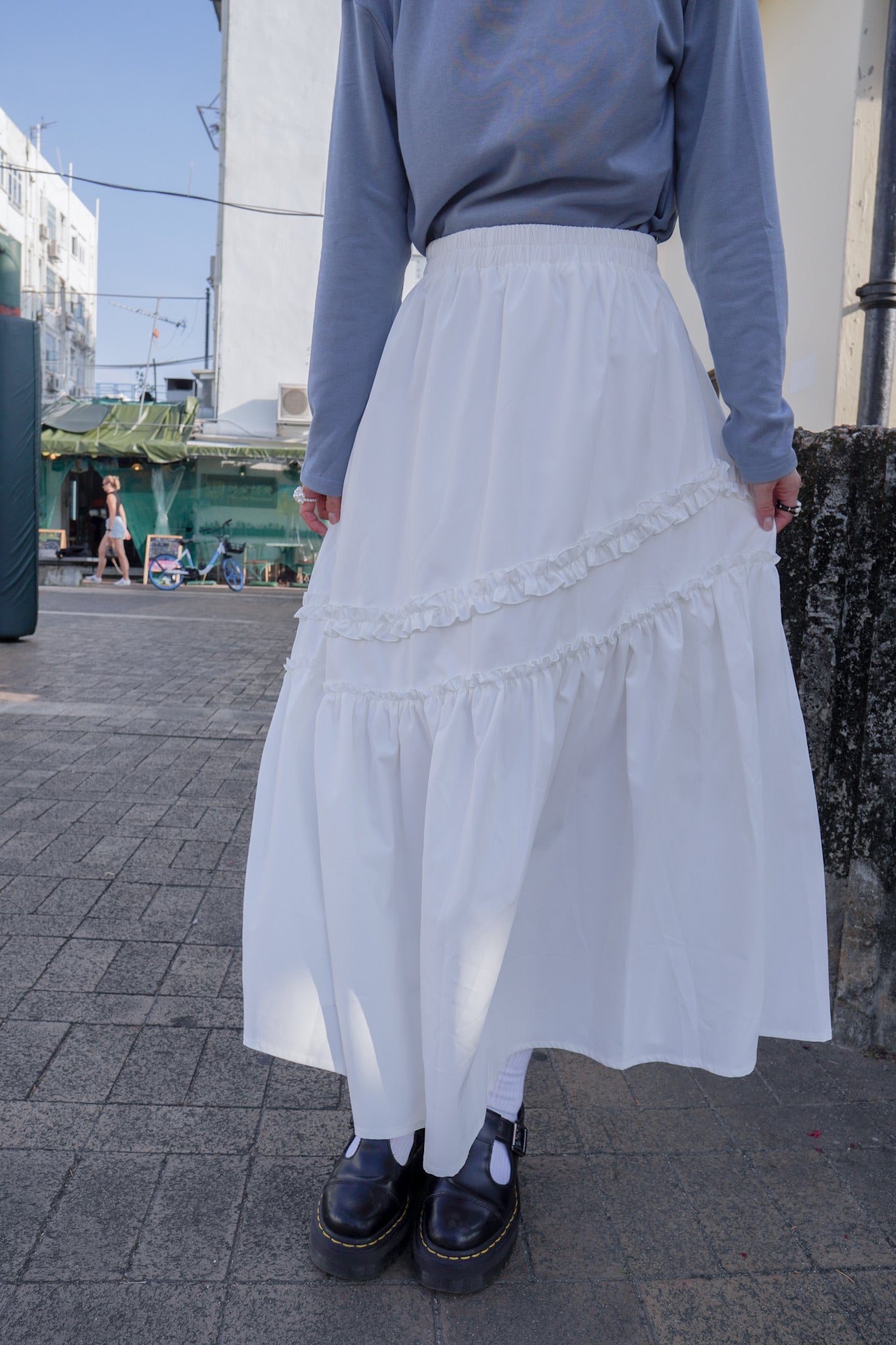 <現貨> ruffle邊小奶白拼接半身長裙