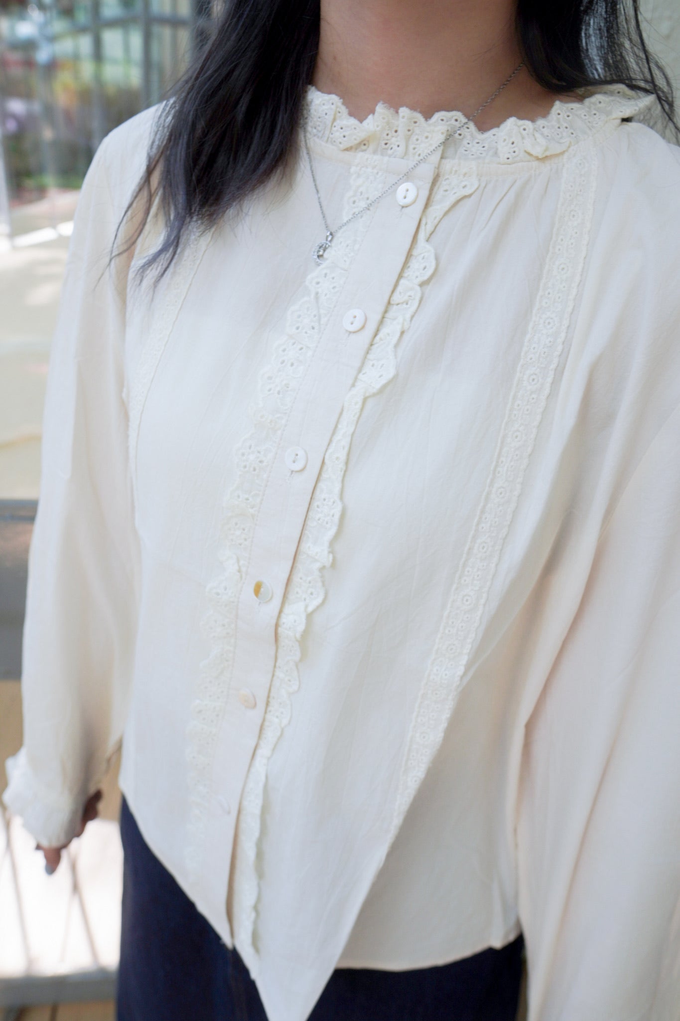 <現貨> 自家製 奶杏娃娃領蕾絲長袖裇衫