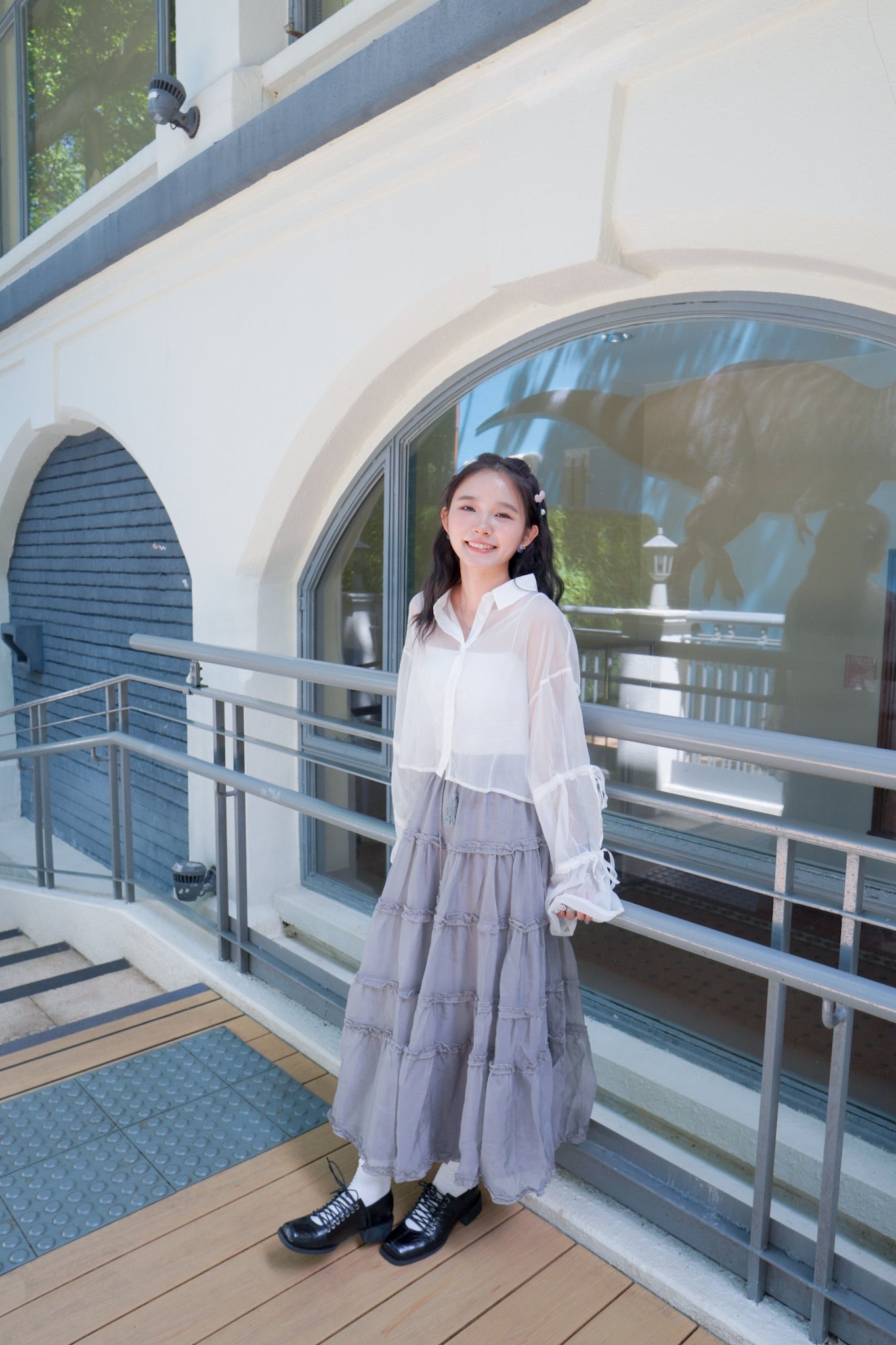 <預訂> 蝴蝶結綁帶短版開胸透透長袖裇衫