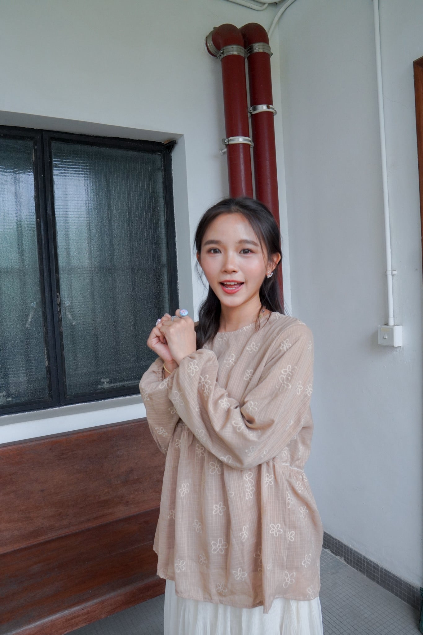 <現貨> 獨家款 泰國人手製作! 格紋小花卉泡泡袖上衣｜兩色入