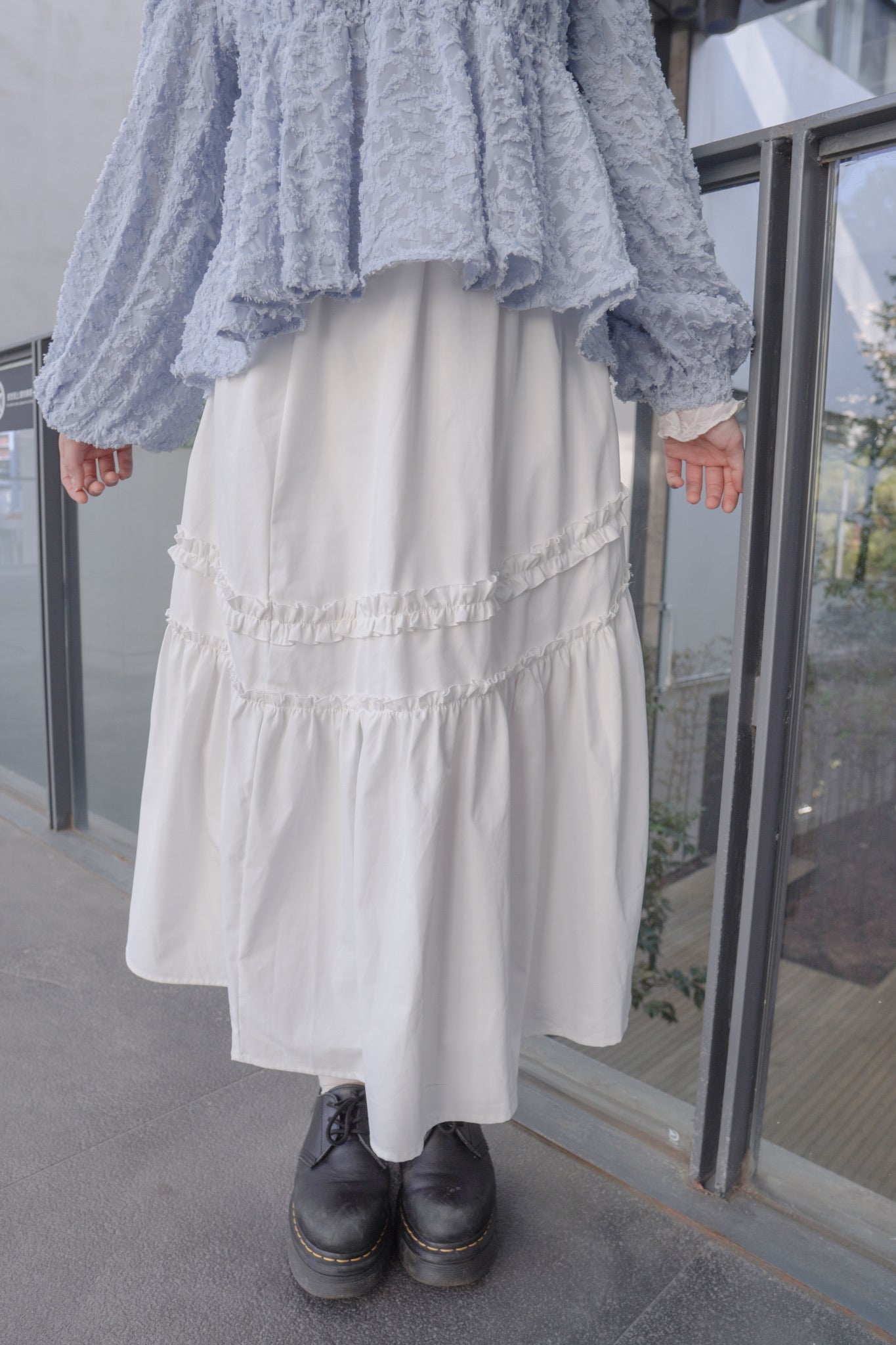 <現貨> comeback♡ ruffle邊小奶白拼接半身長裙