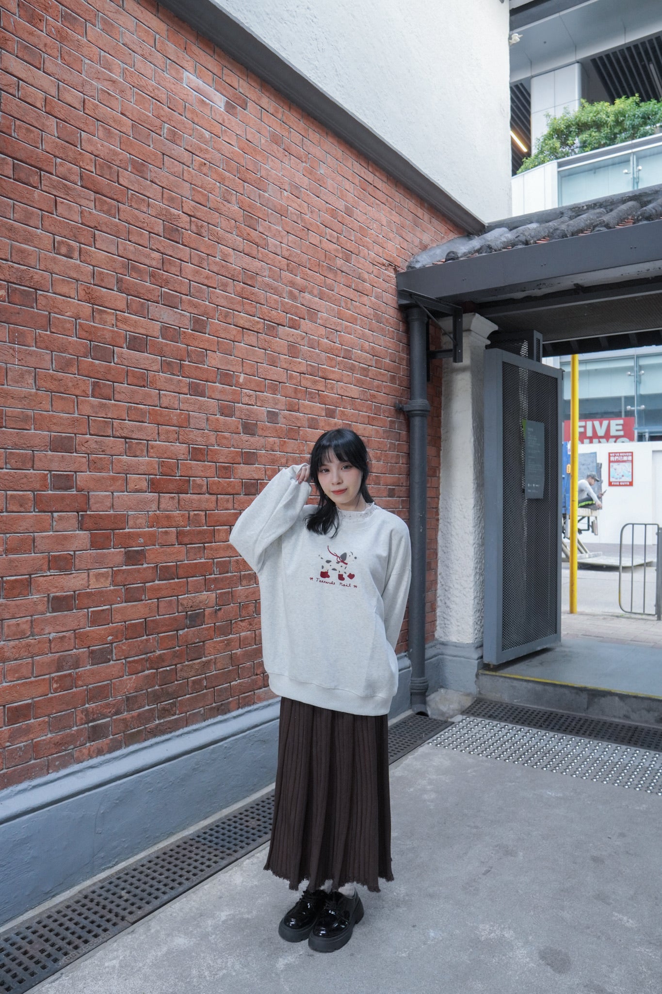 <現貨> 肌理感ruffle邊碎花打底長袖上衣