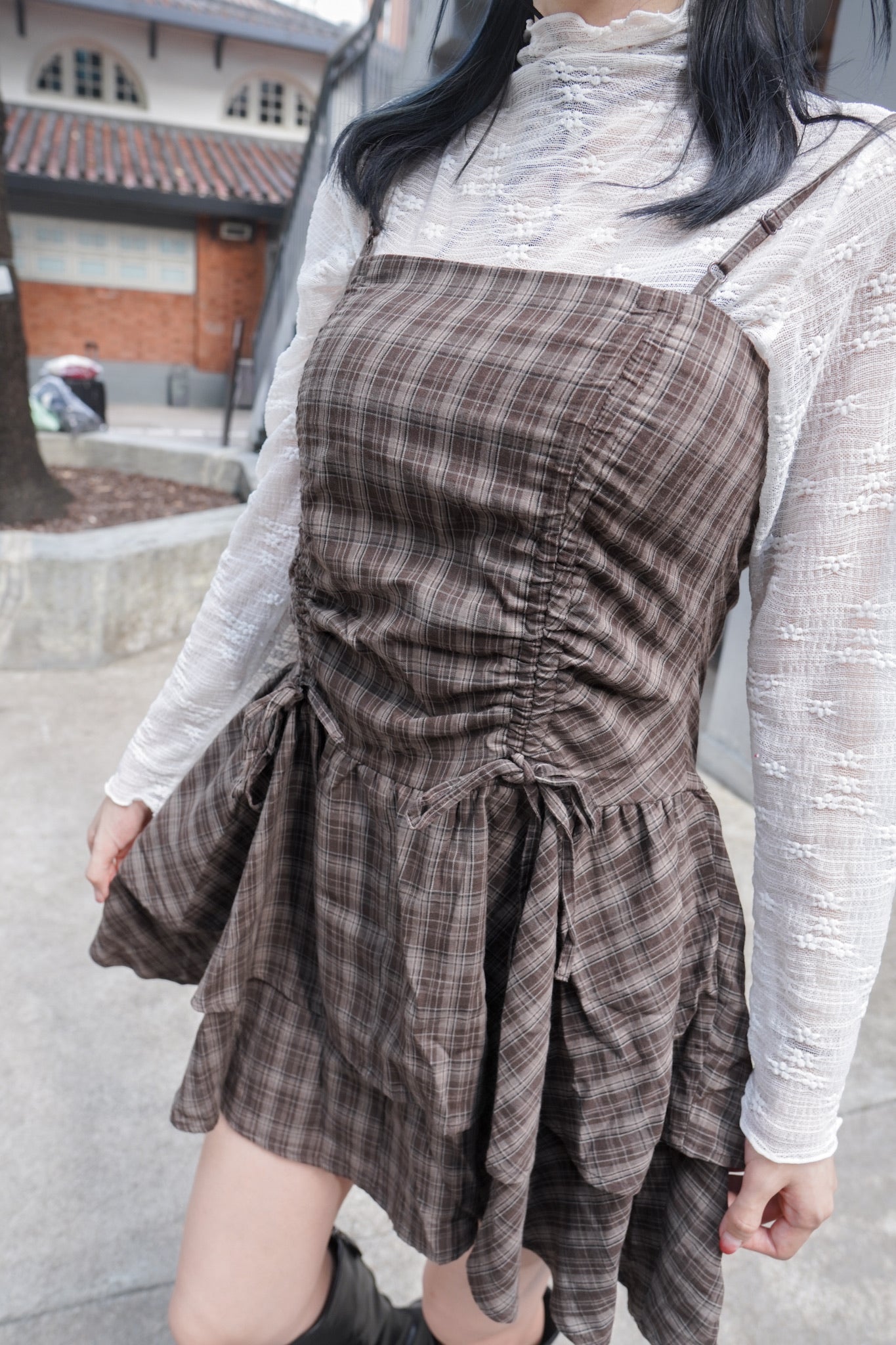 <預訂> 自家製 褶皺透明Ruffle邊立體花花高領內搭打底上衣｜兩色入