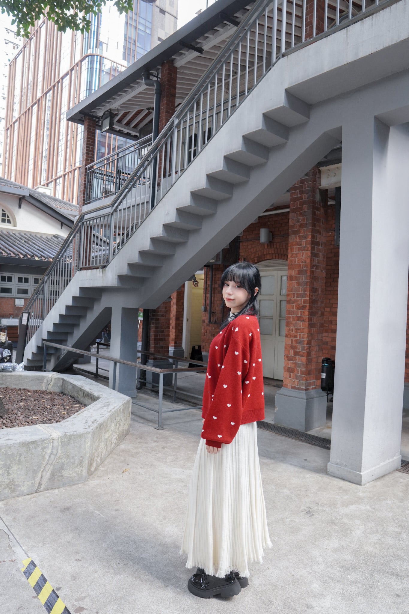 <預訂> 自家製 褶皺透明Ruffle邊立體花花高領內搭打底上衣｜兩色入