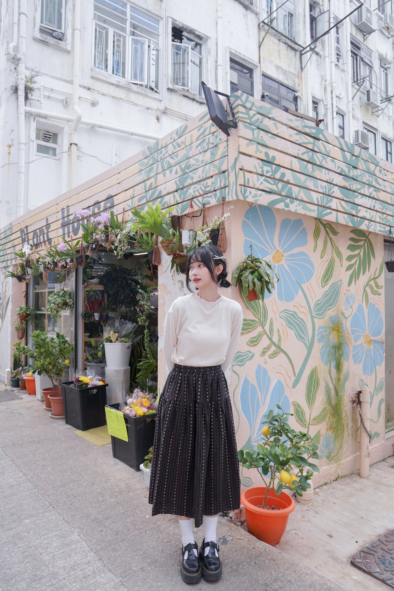 <現貨> 自家製 超厚實! ruffle邊半高領純色內搭上衣｜三色入