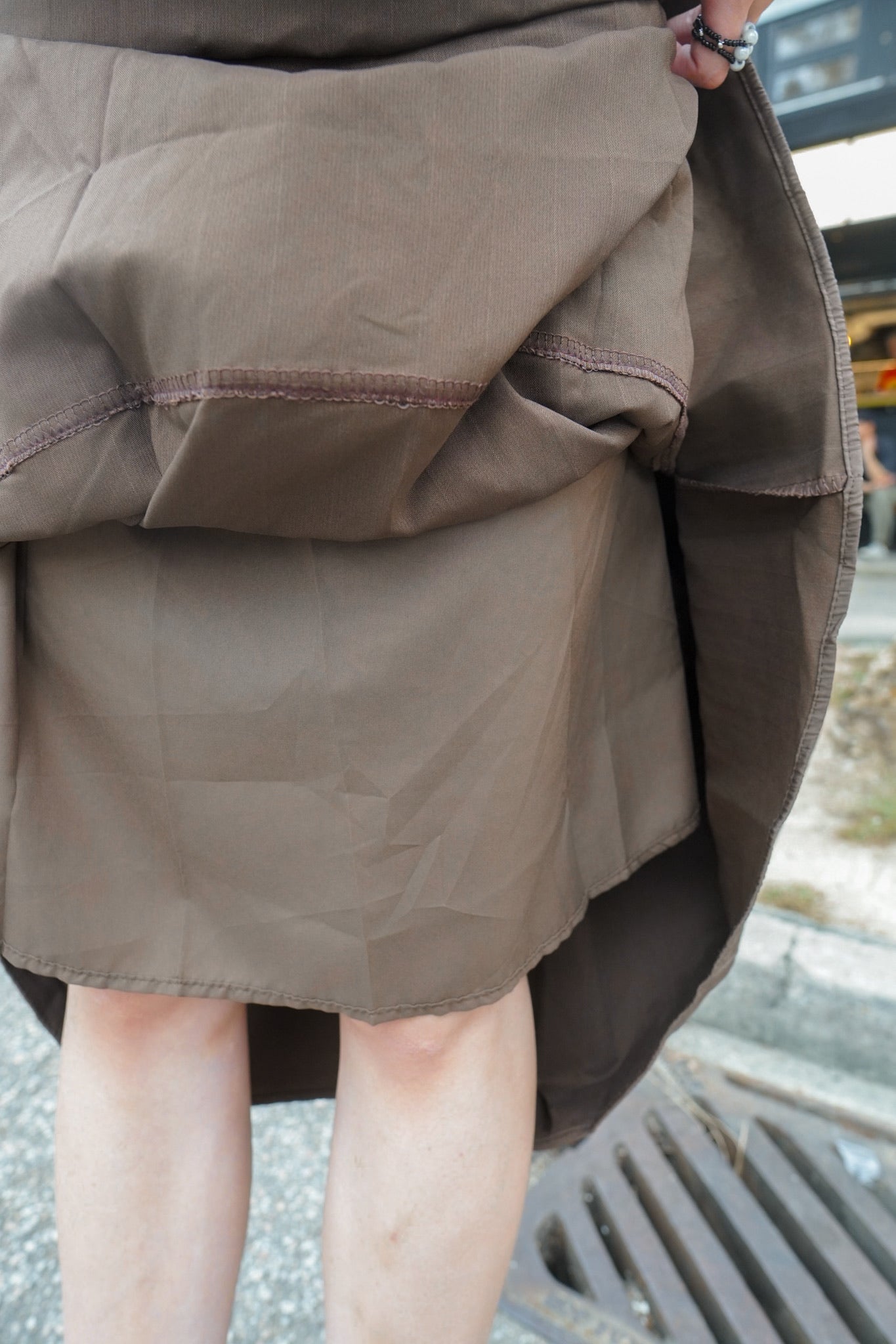 <現貨> 自家製 秋冬專屬! 肌理感口袋半身長裙｜兩色入