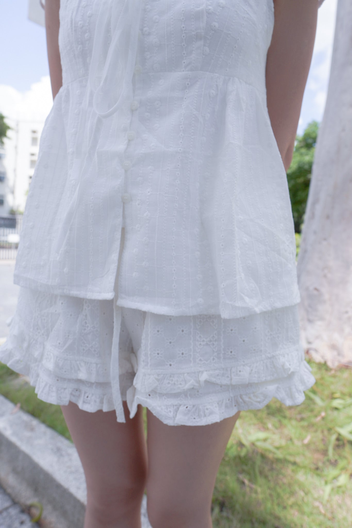 <現貨> 韓系復古泡泡袖刺繡短袖上衣