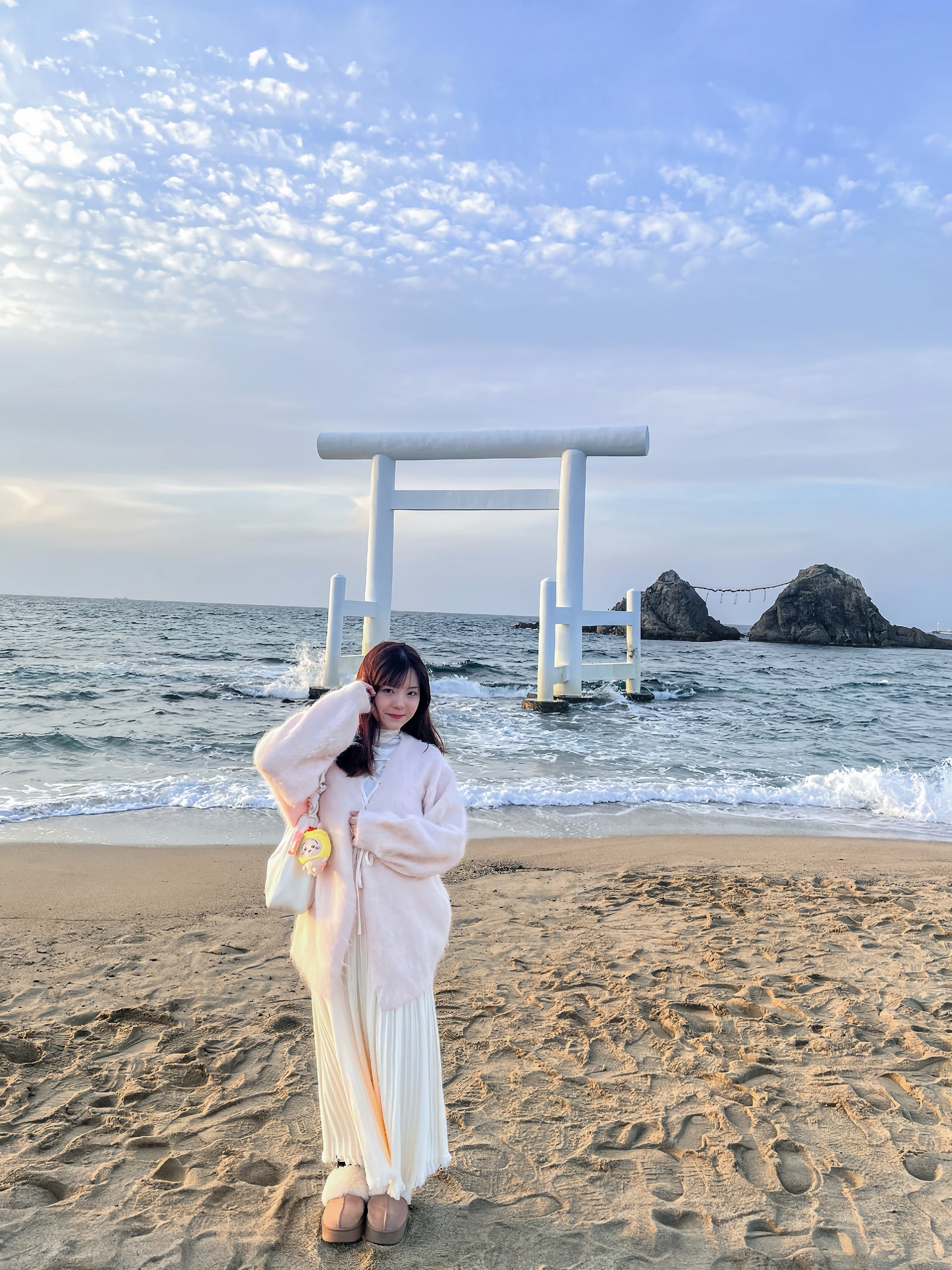 <預訂> 自家製 褶皺透明Ruffle邊立體花花高領內搭打底上衣｜兩色入