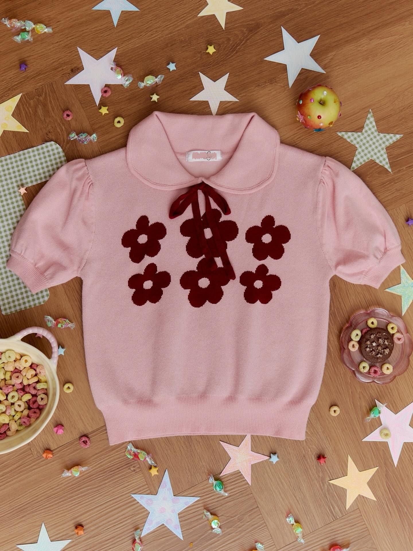 <預訂> 泰國小眾品牌🇹🇭 刺繡花花針織Crop Tee | 兩色入