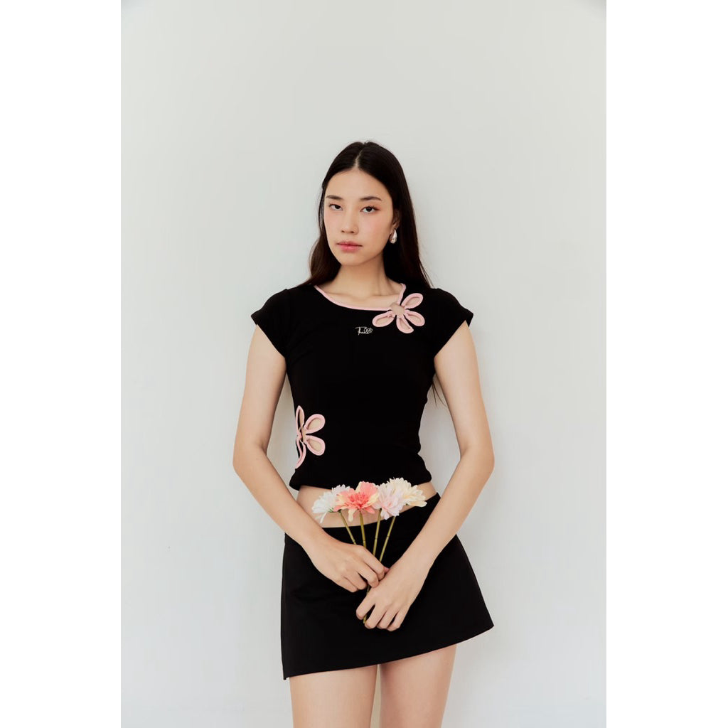 <預訂> 高質泰國人氣小眾品牌🇹🇭 彈性立體花花短袖上衣 | 黑