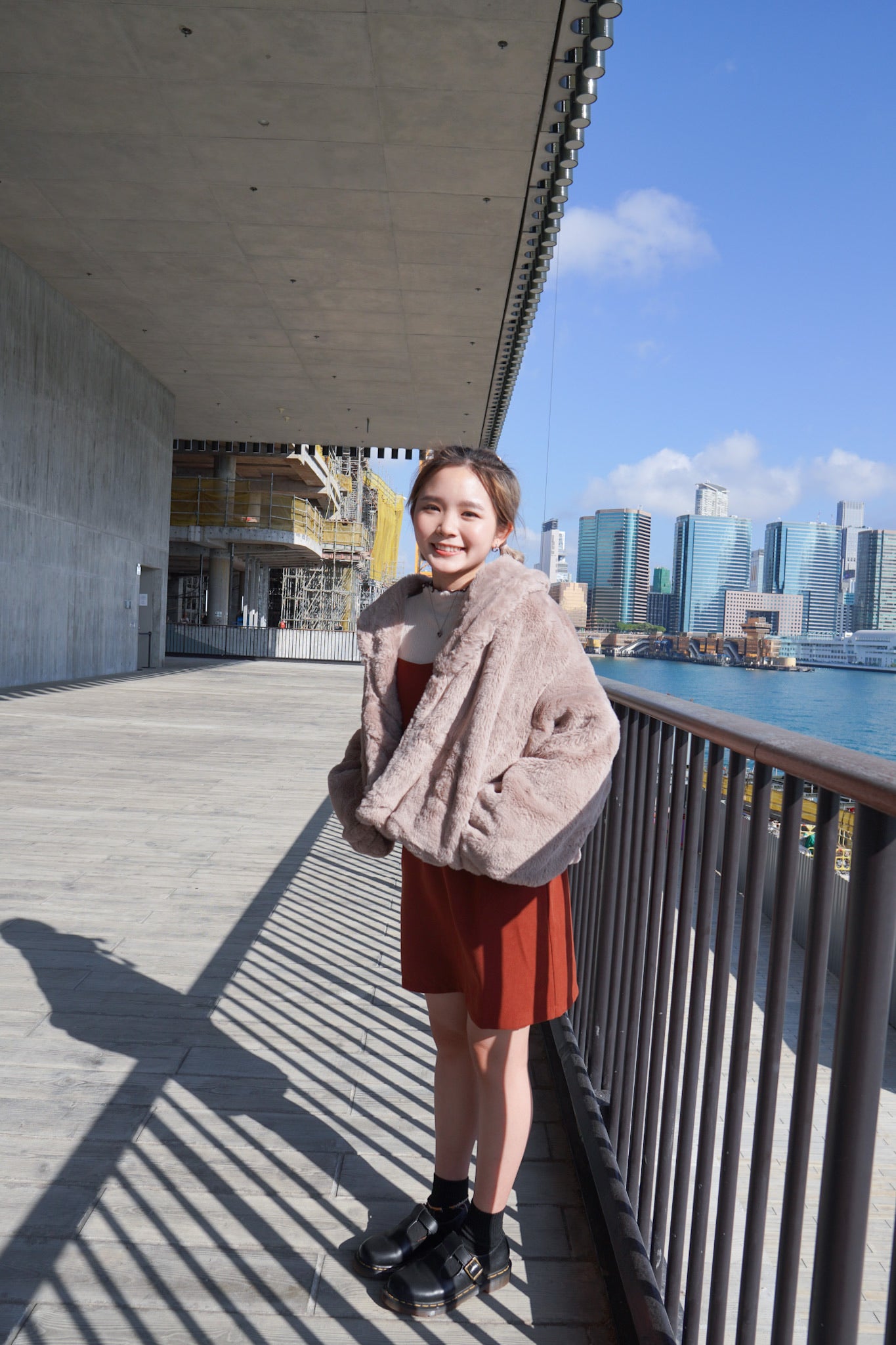 <預訂> JP 摸上手超舒服！皮草毛毛反領束袖厚外套｜兩色入